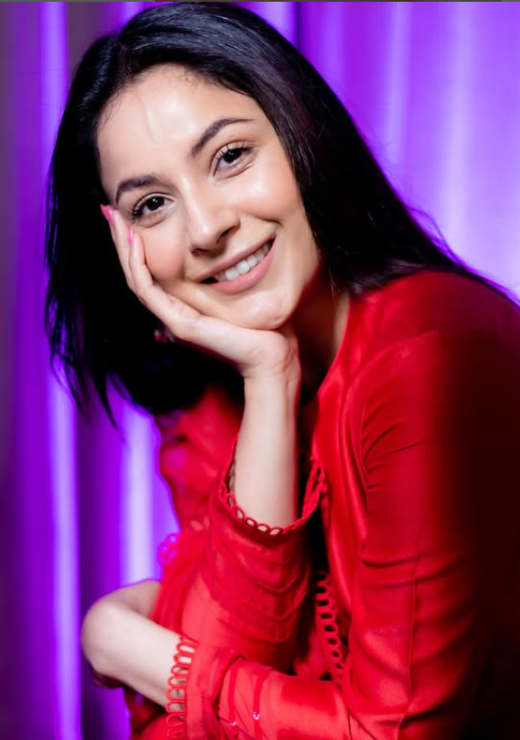 SHEHNAAZ GILL IN SANAH RED SILK CHANDERI HANDCRAFTED KURTA SET