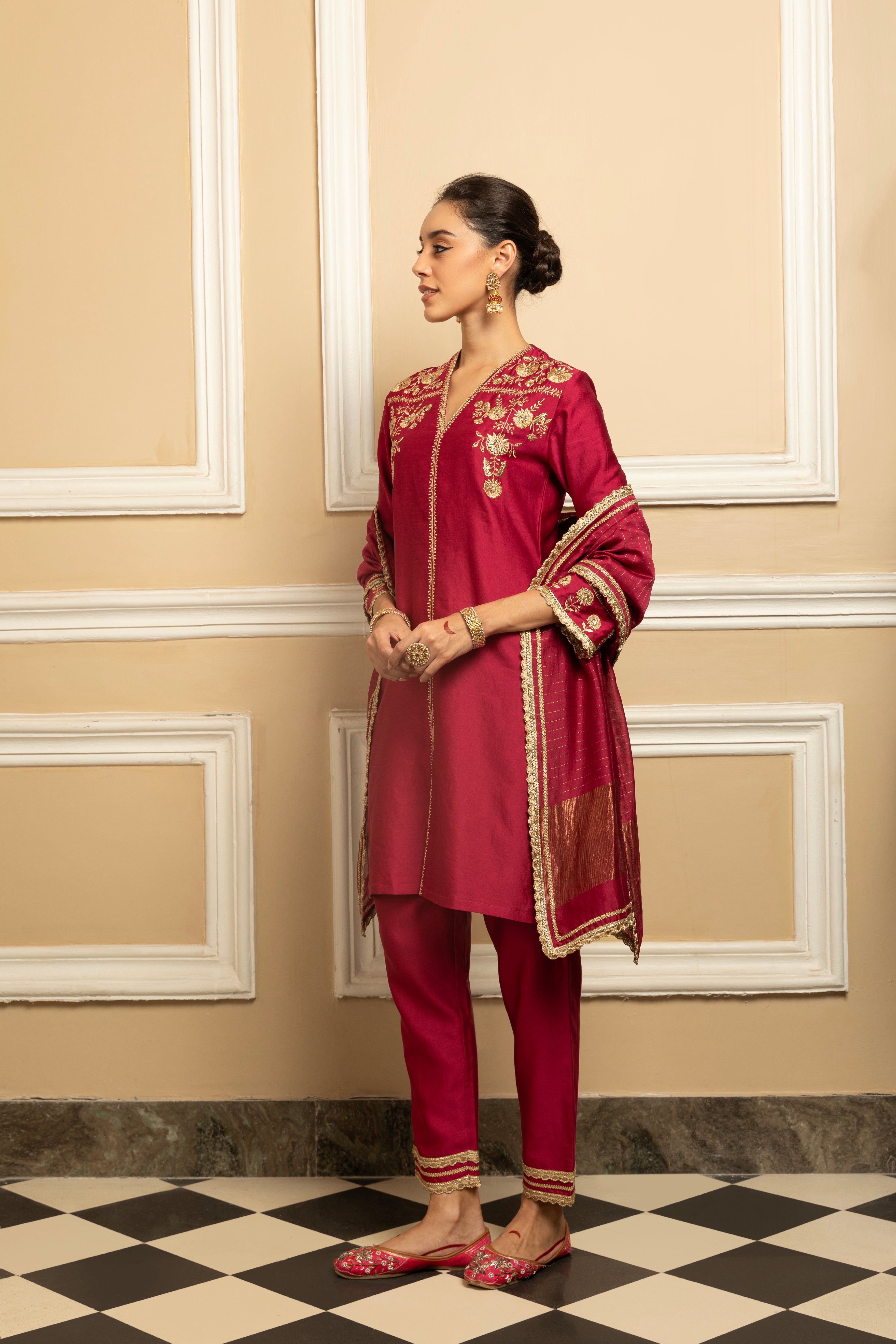 ZAHRA PLUM SILK CHANDERI HANDCRAFTED KURTA SET