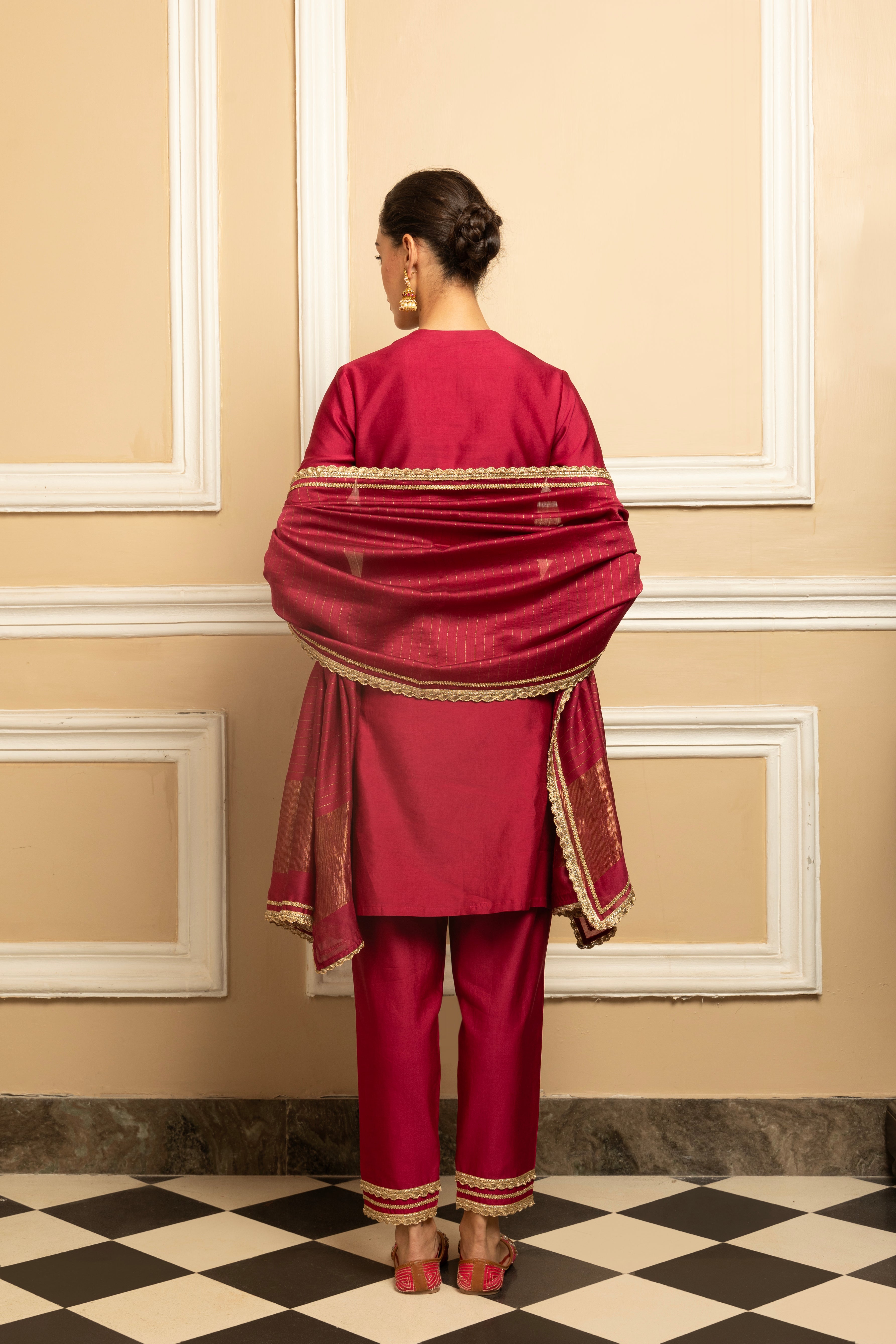 ZAHRA PLUM SILK CHANDERI HANDCRAFTED KURTA SET