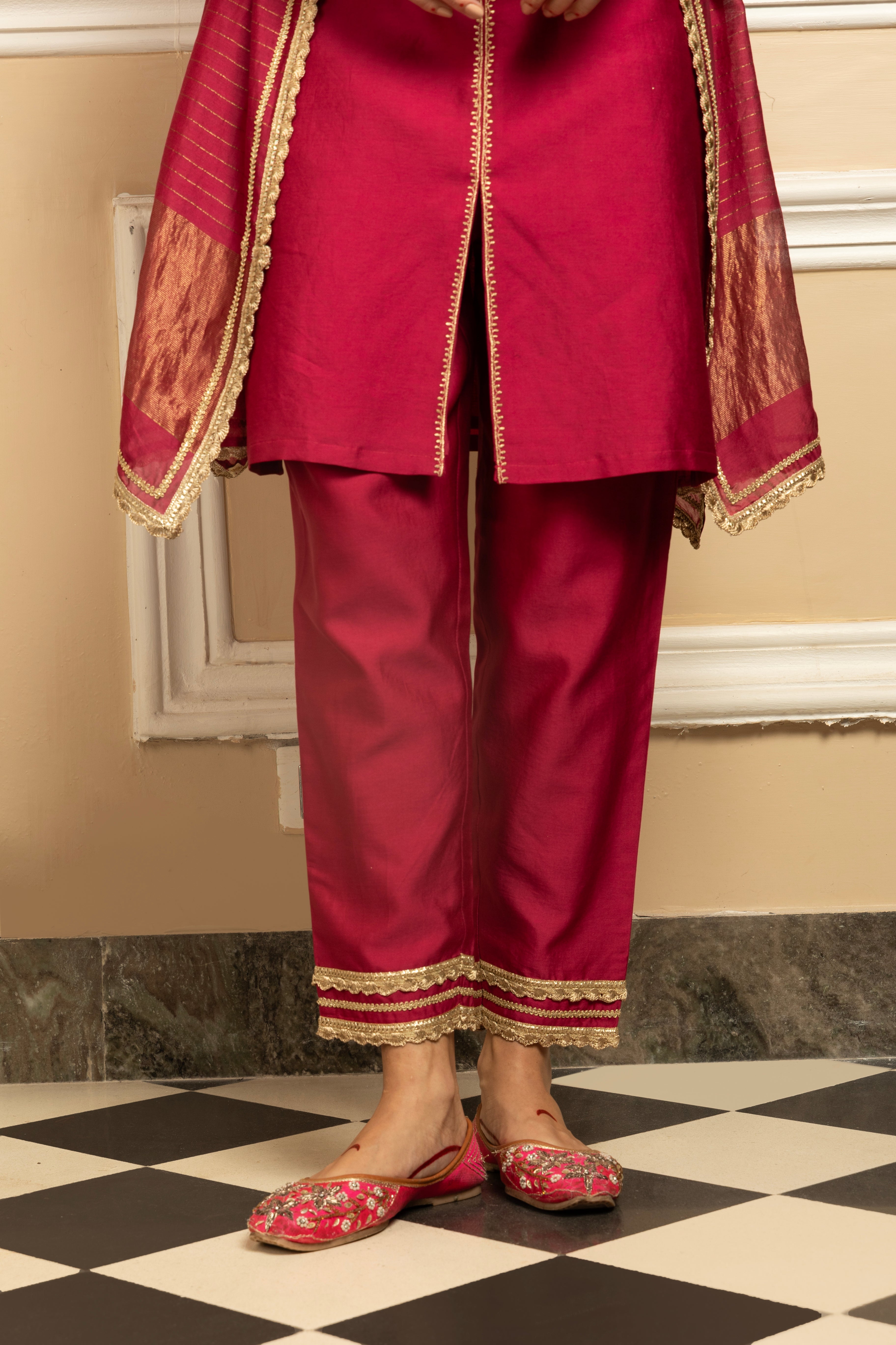 ZAHRA PLUM SILK CHANDERI HANDCRAFTED KURTA SET