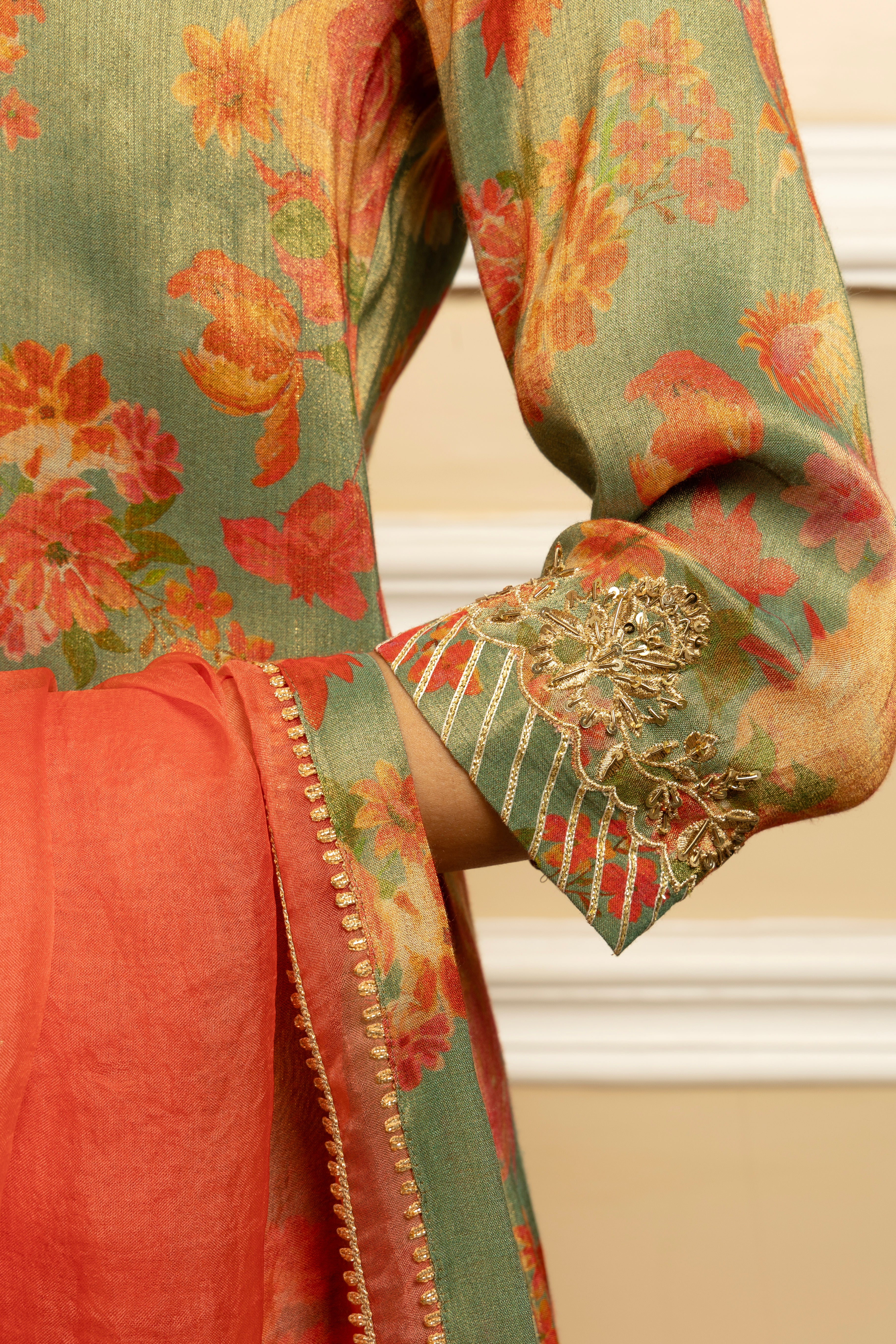 GULBAHAR GREEN FLORAL PRINTED HANDCRAFTED TISSUE KURTA SET