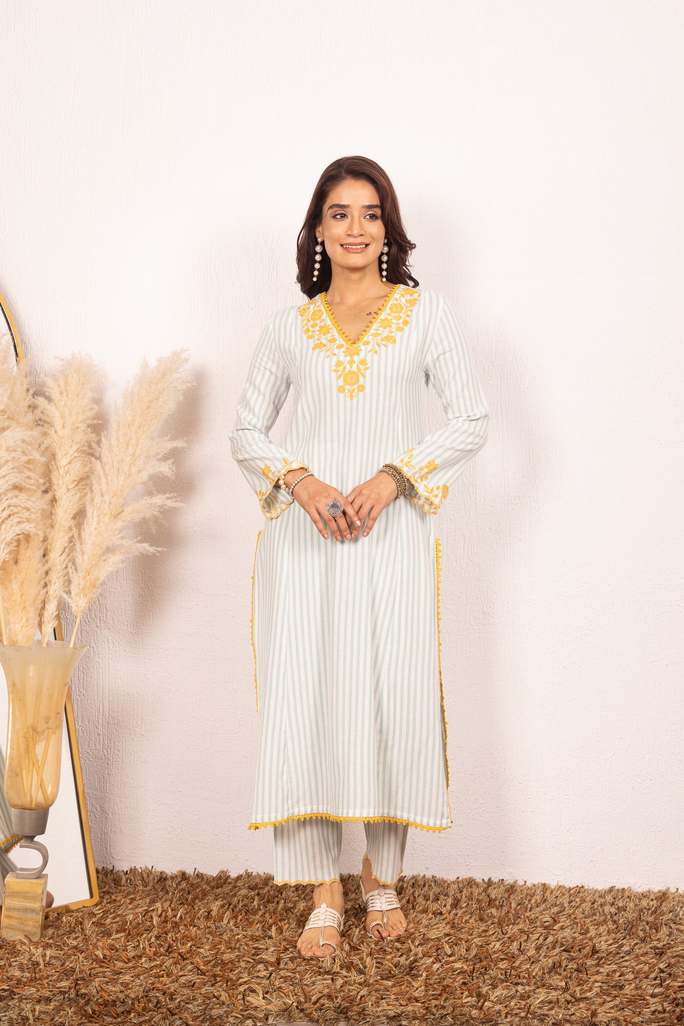 SAANJH GREEN COTTON YARN DYED KURTA SET