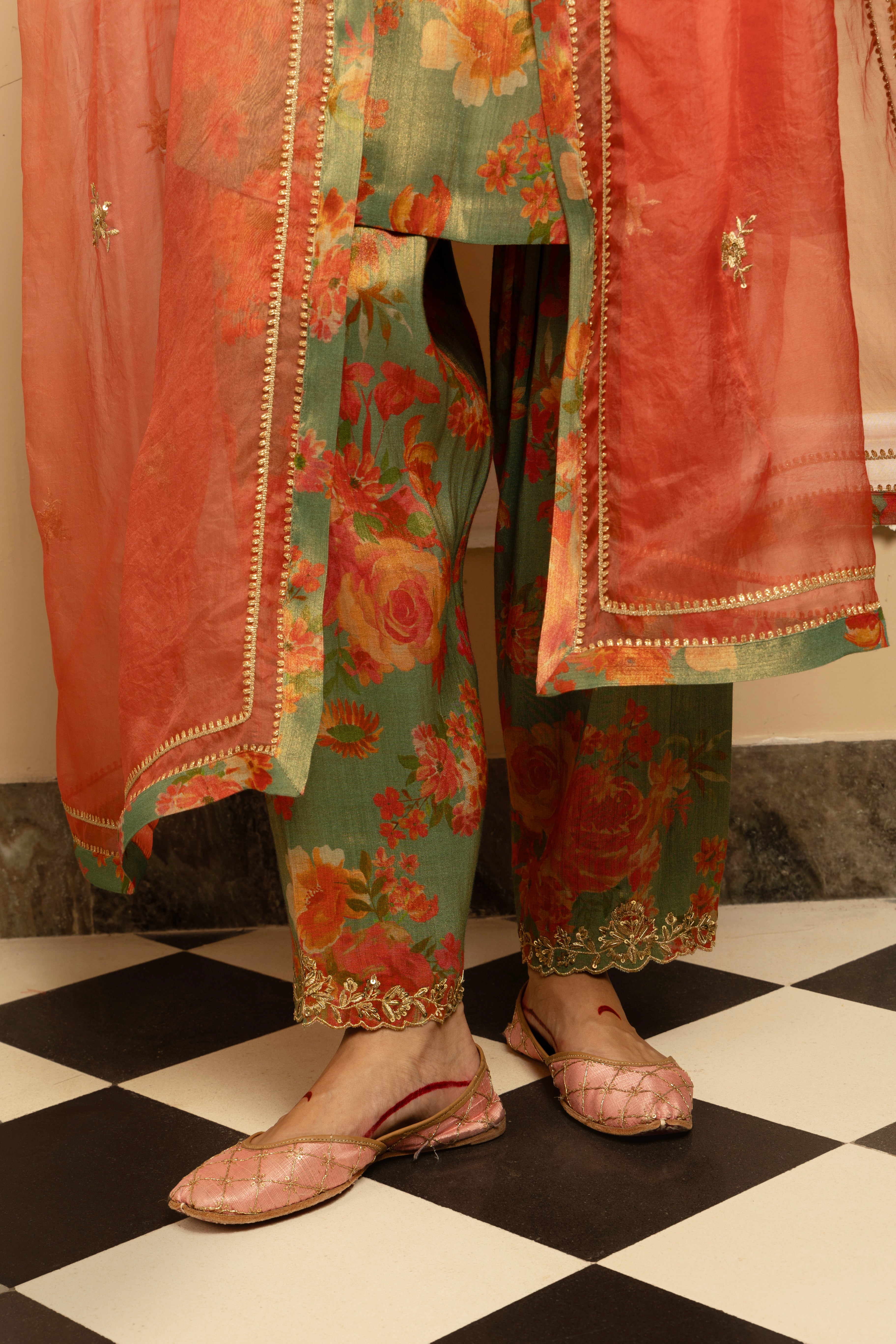 GULBAHAR GREEN FLORAL PRINTED HANDCRAFTED TISSUE KURTA SET