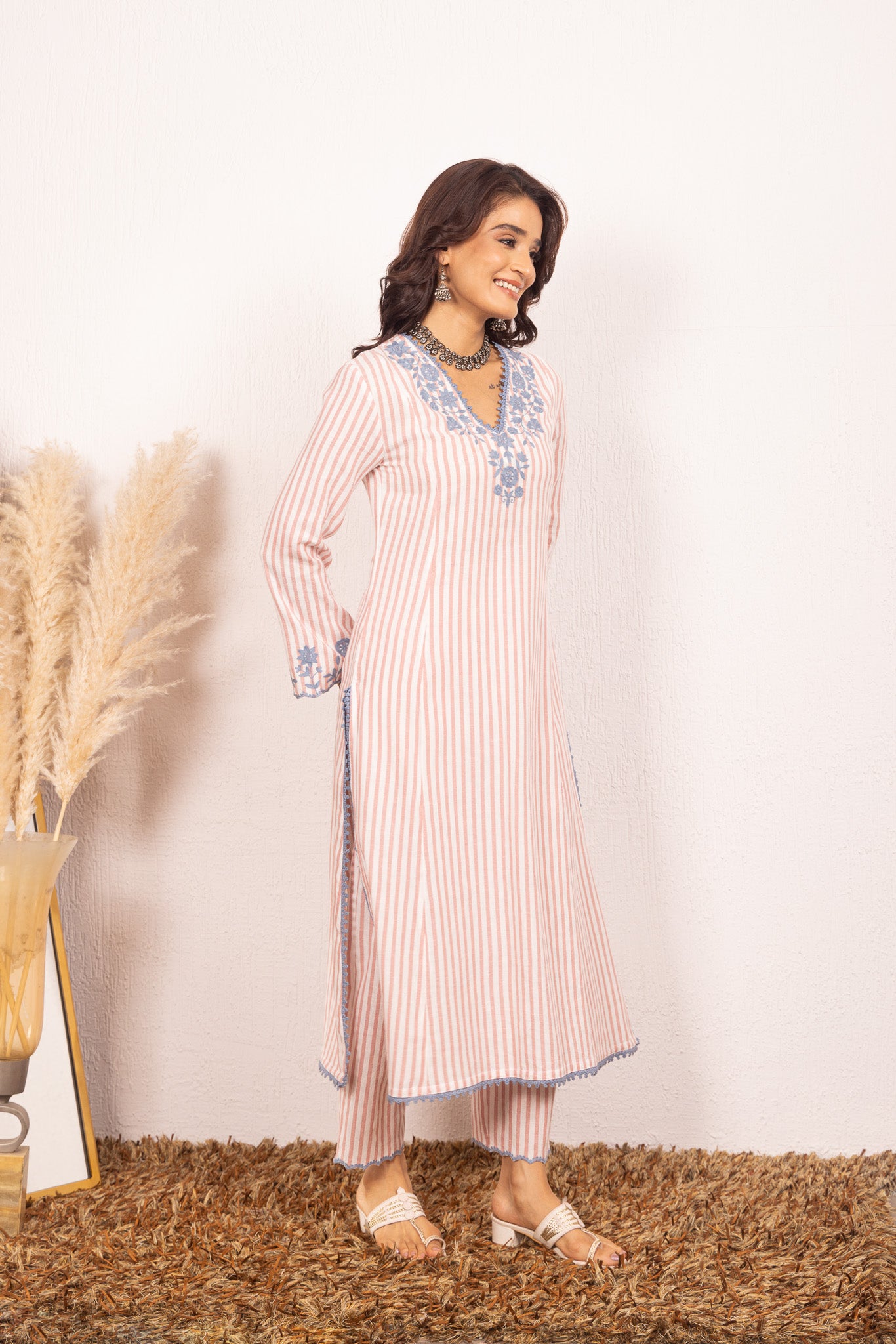 SAANJH Pink cotton Yarn Dyed Kurta Set