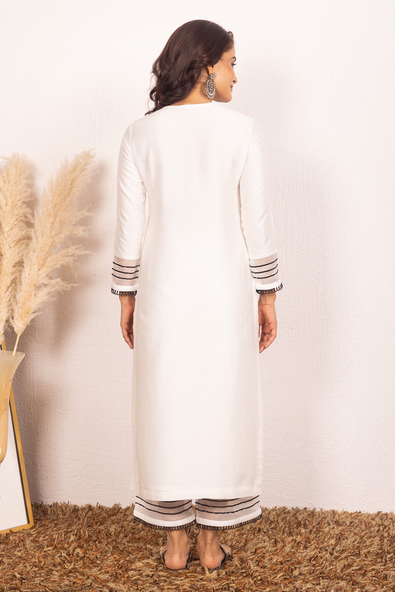 KYRA BLACK & WHITE SILK CHANDERI HANDCRAFTED KURTA SET