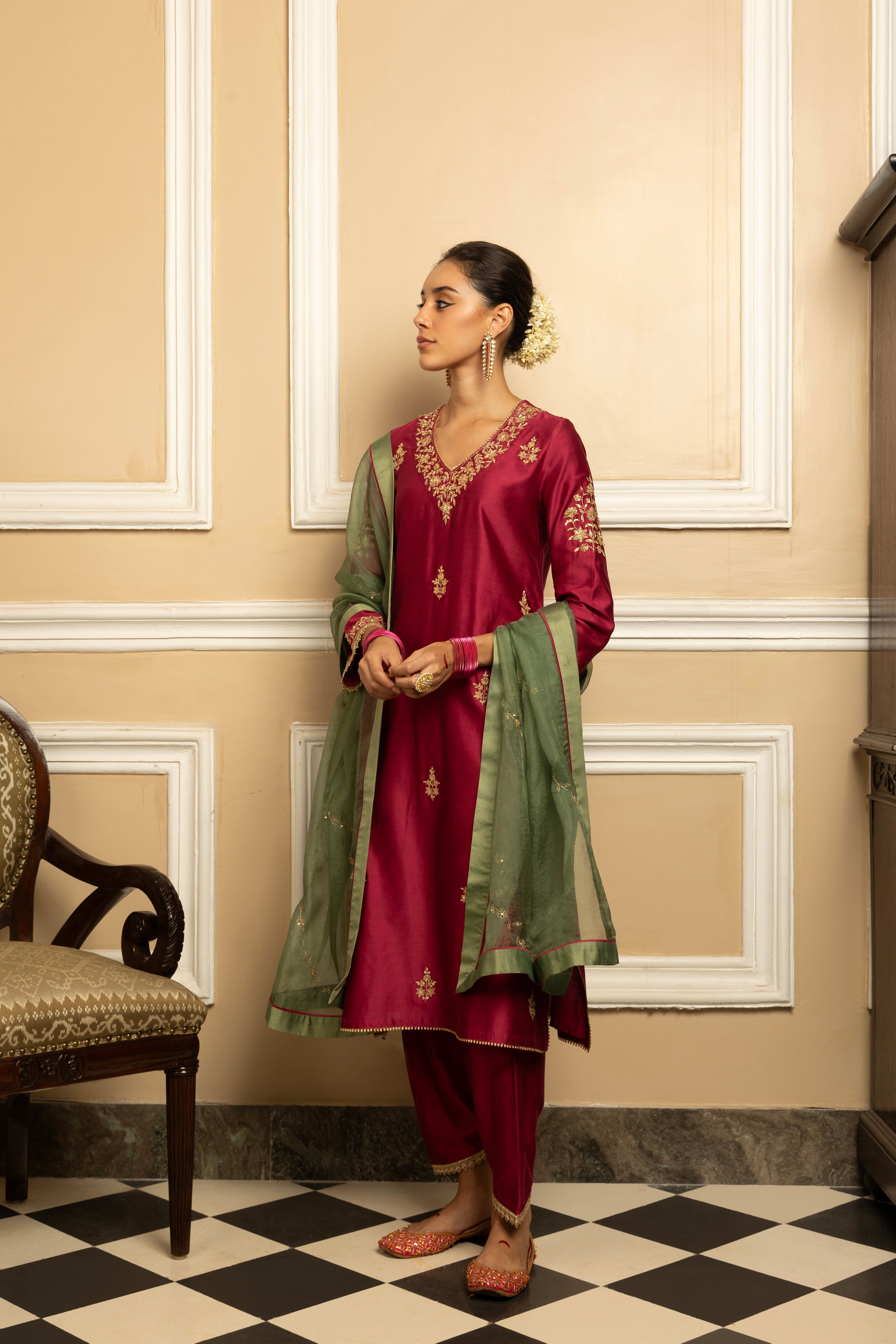 NAAZ PLUM SILK CHANDERI HANDCRAFTED KURTA SET