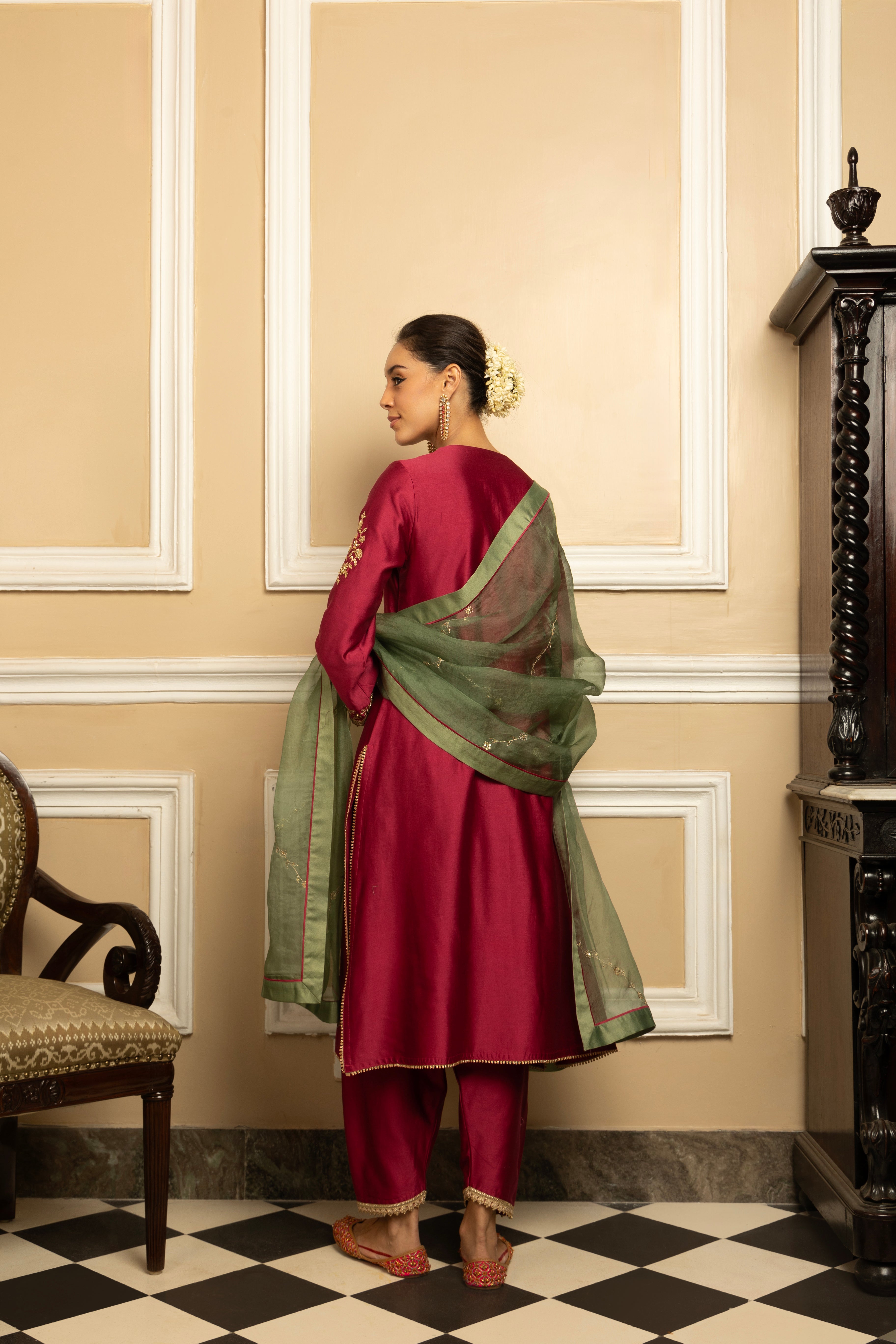 NAAZ PLUM SILK CHANDERI HANDCRAFTED KURTA SET