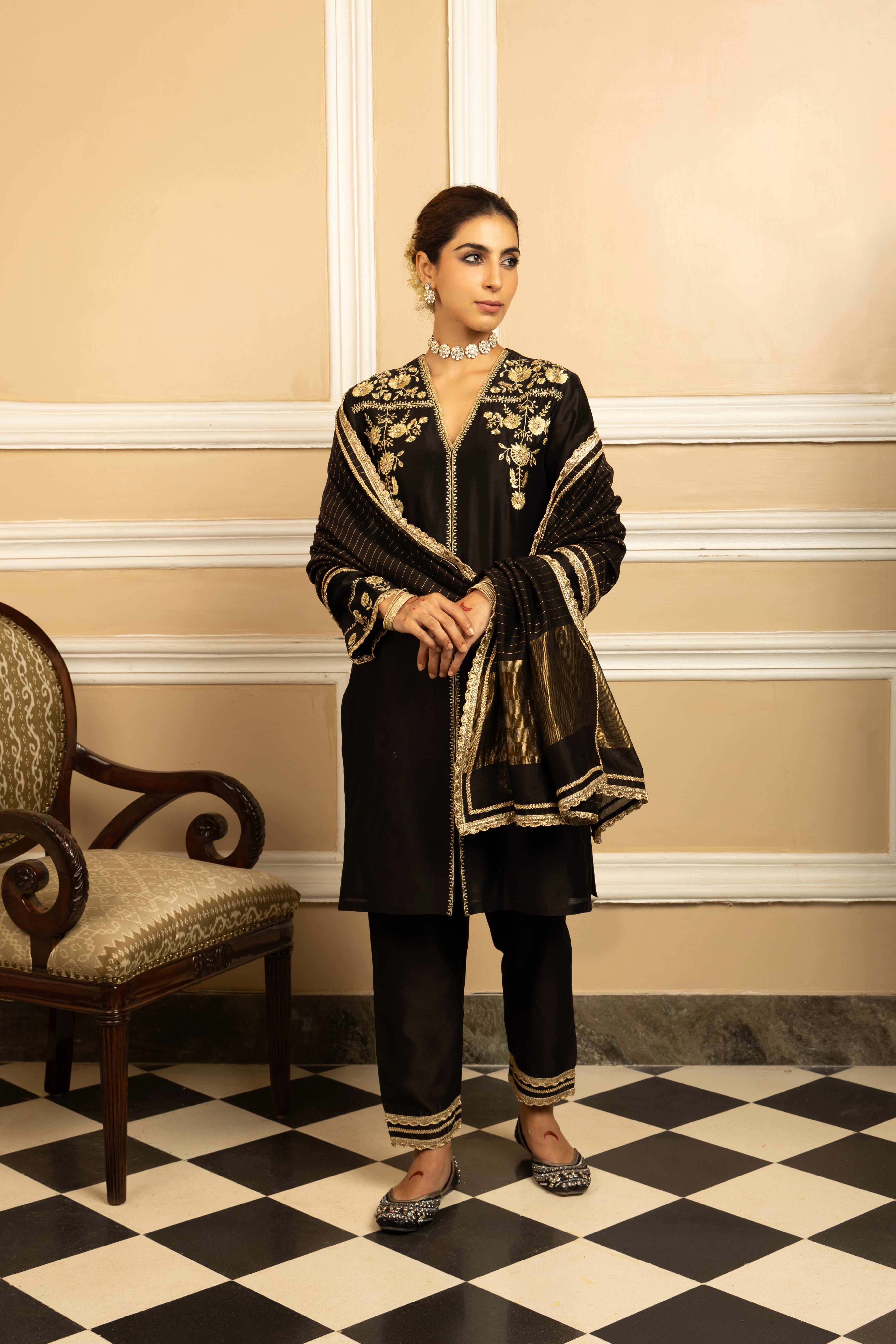 ZAHRA BLACK SILK CHANDERI HANDCRAFTED KURTA SET