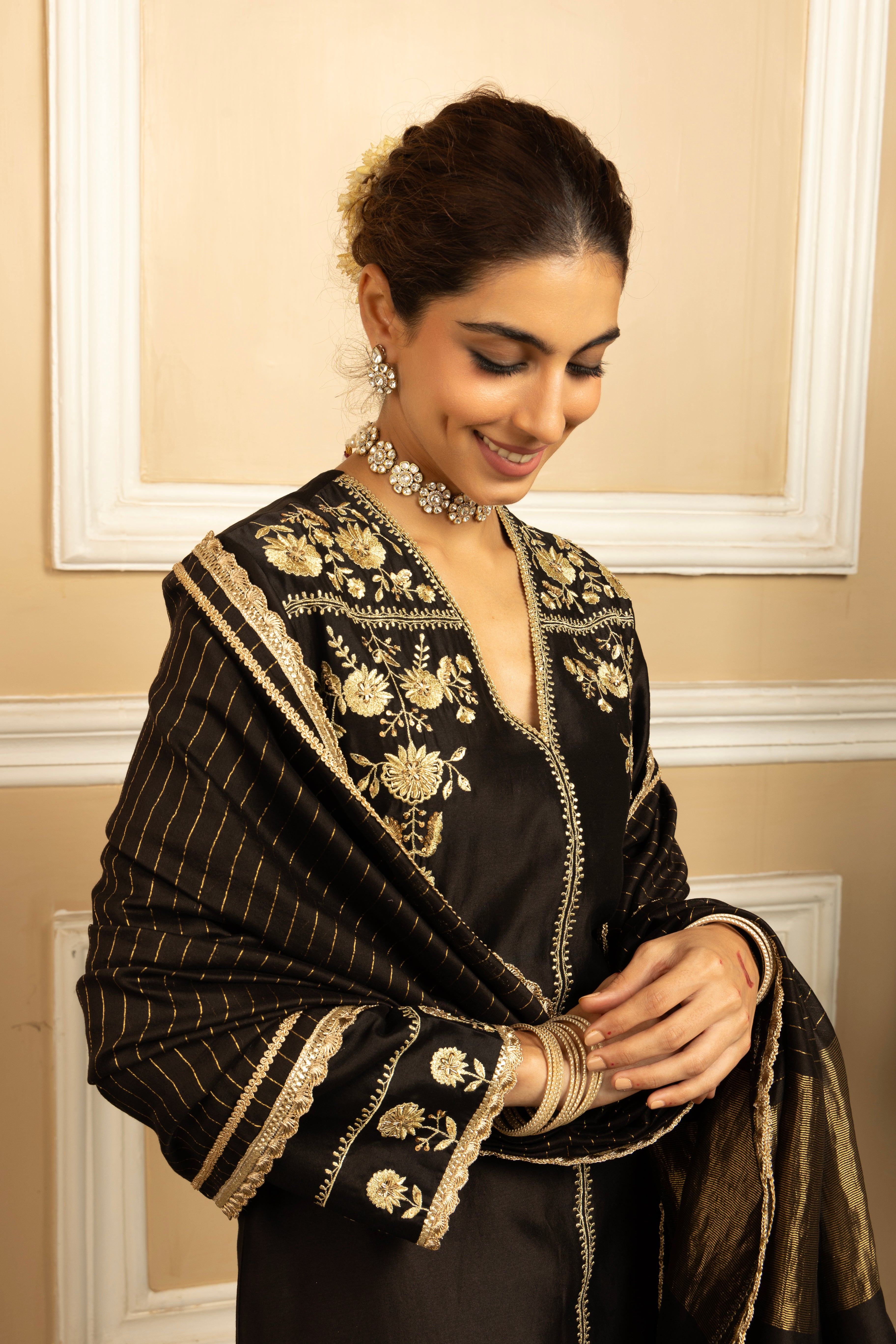 ZAHRA BLACK SILK CHANDERI HANDCRAFTED KURTA SET (READY TO SHIP)