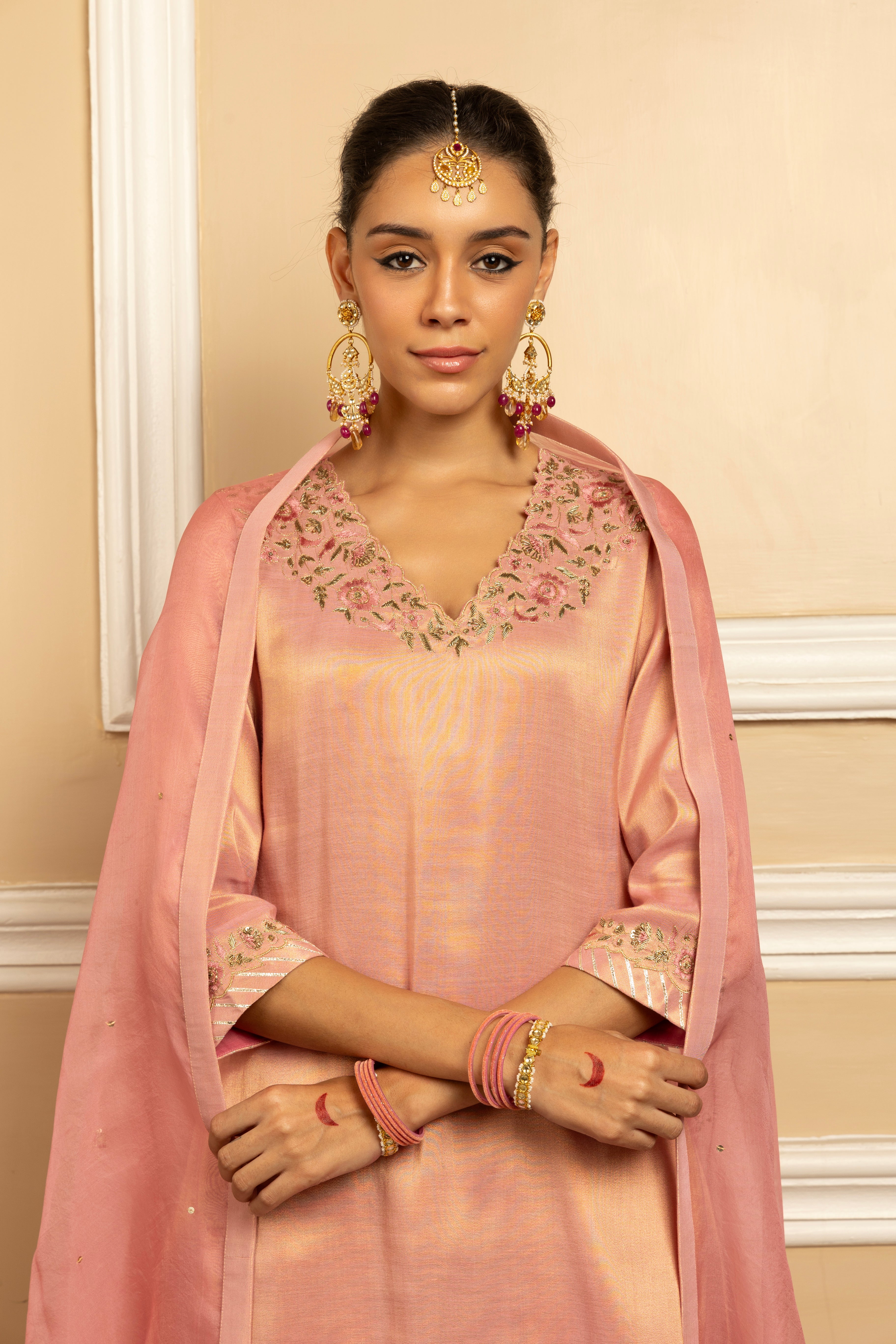 SAANVI PINK HANDCRAFTED TISSUE KURTA SET