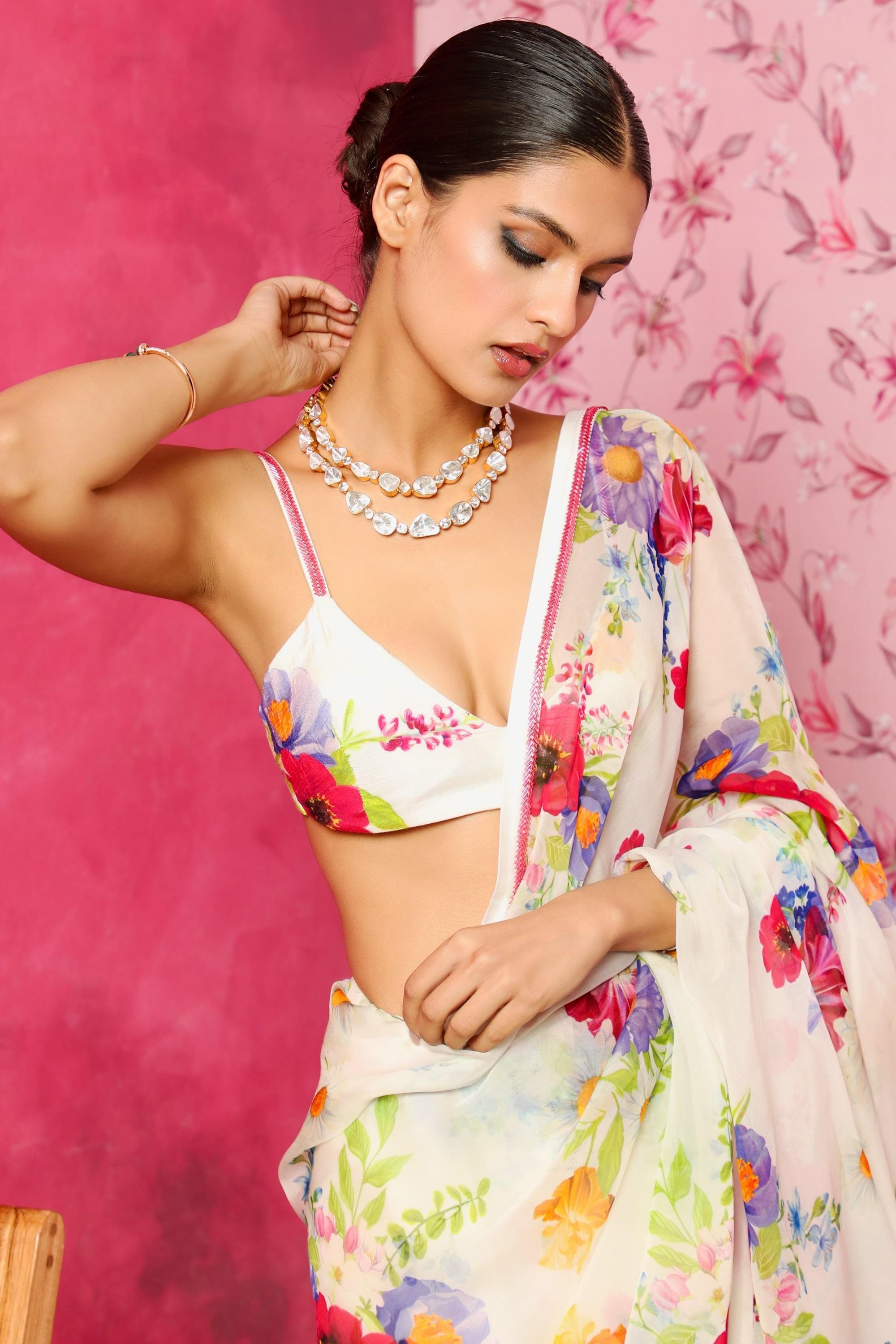 PRERNA MEHRA IN ARZOO WHITE FLORAL PRINTED HANDCRAFTED ORGANZA SAREE