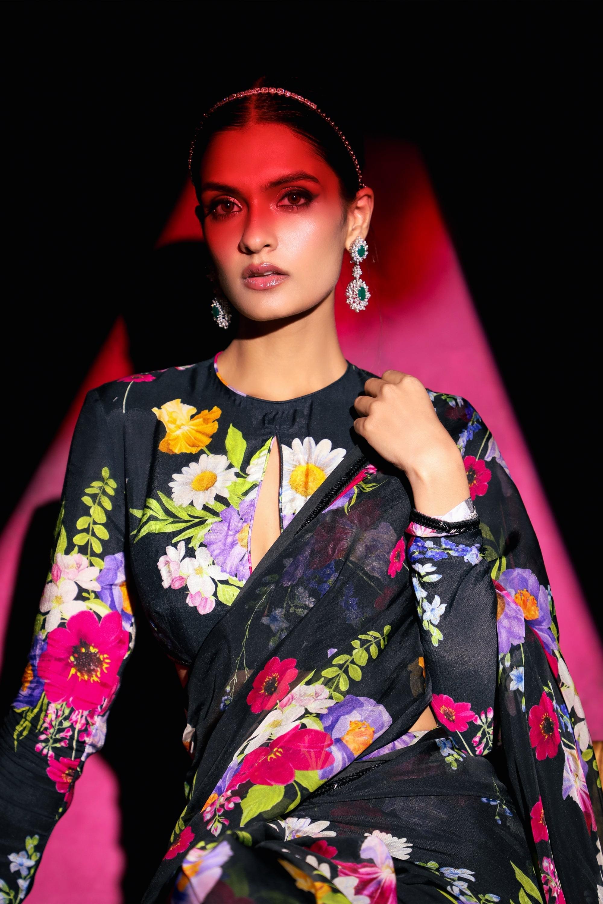 AREEBA BLACK FLORAL PRINTED HANDCRAFTED ORGANZA SAREE