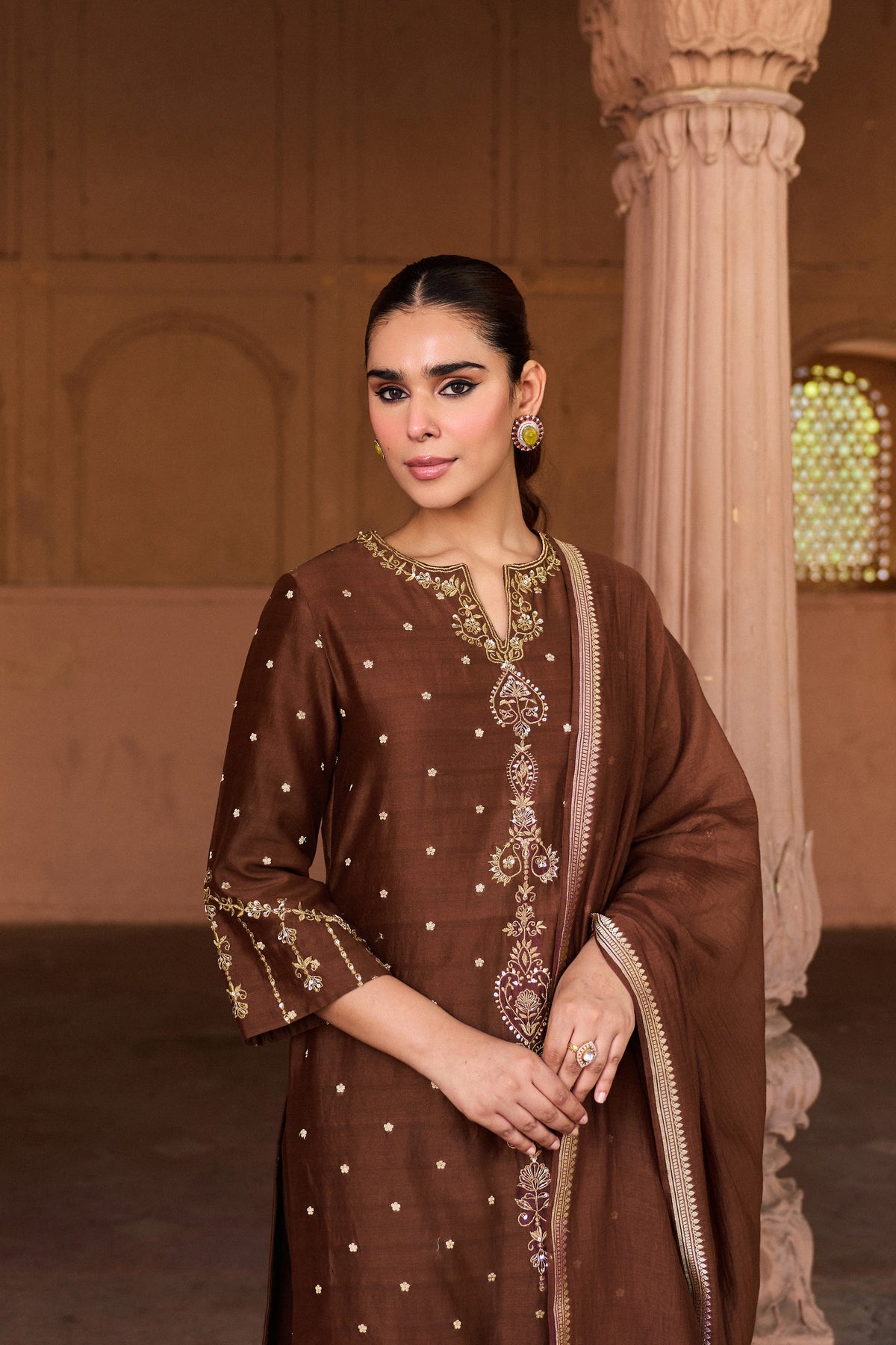 VEDA BANARASI CHANDERI JACQUARD HANDCRAFTED STRAIGHT MOCHA MOUSE KURTA SET