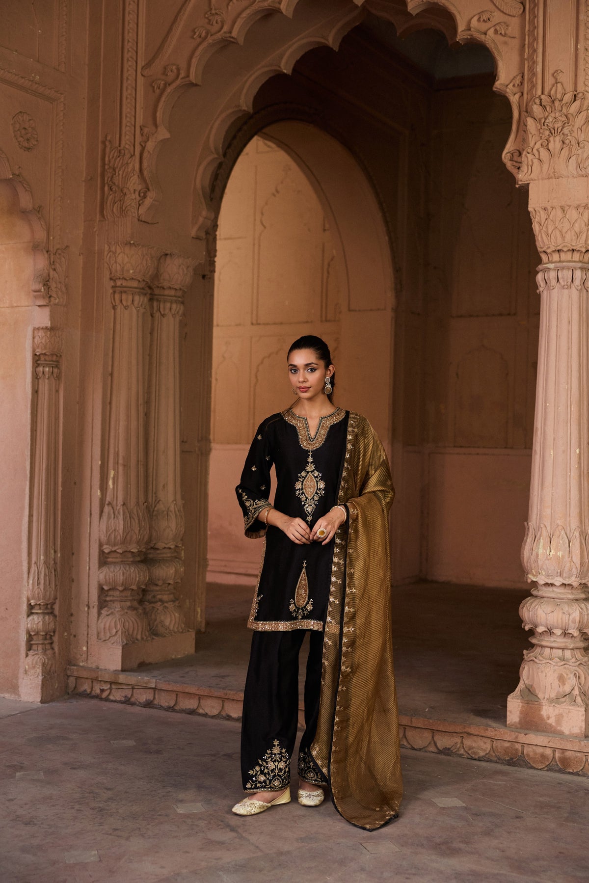 SHAHEEN SILK CHANDERI HANDCRAFTED BLACK KURTA SET WITH FARSHI SALWAR