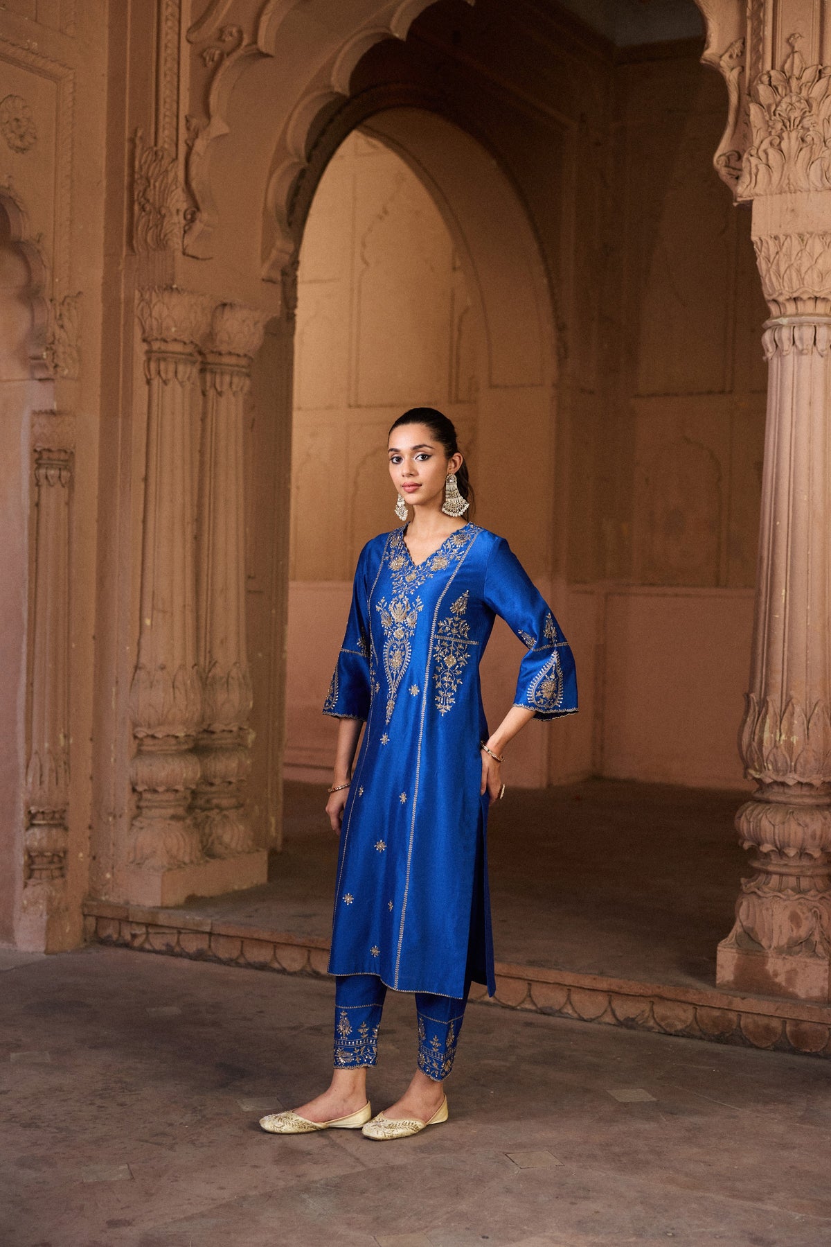 SHARVARI SILK CHANDERI HANDCRAFTED ROYAL BLUE STRAIGHT KURTA SET