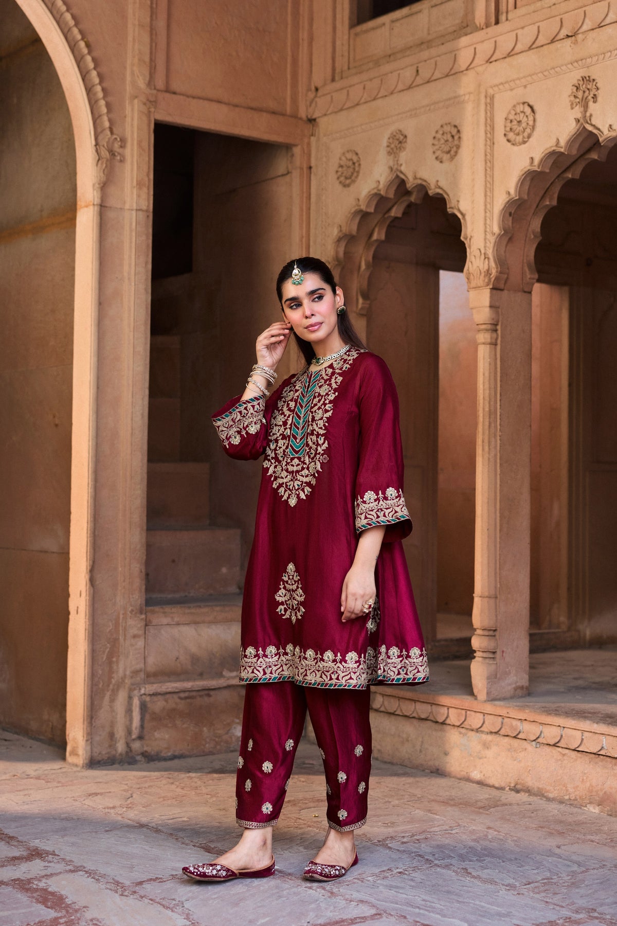 HEENA PURE SILK HANDCRAFTED MAROON CHOGA SET