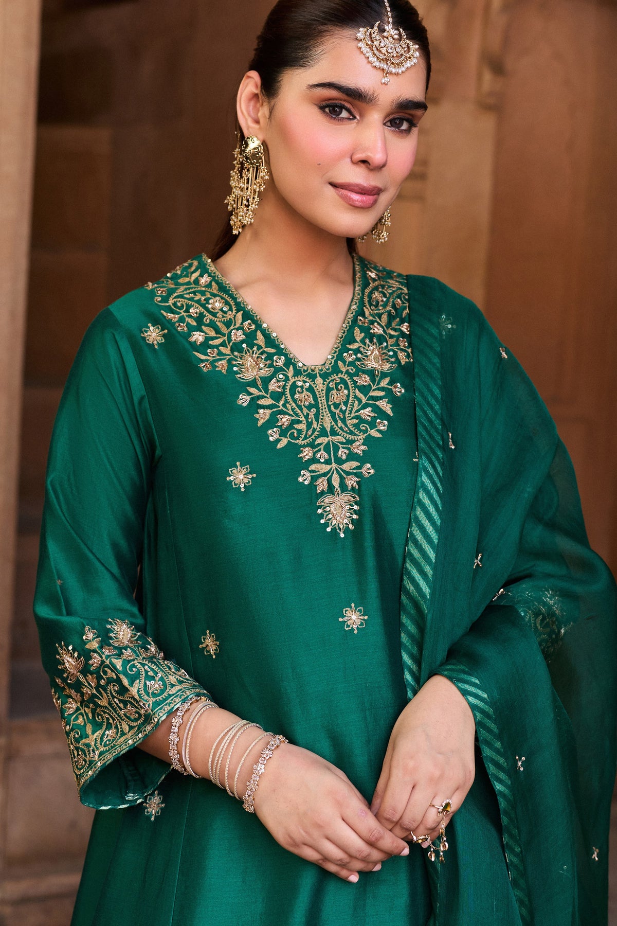 RAINA SILK CHANDERI HANDCRAFTED EMERALD GREEN CHOGA SET