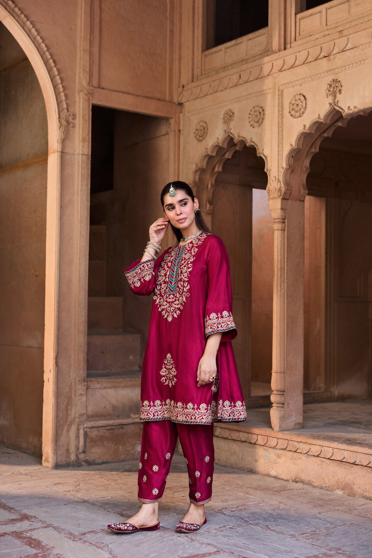 HEENA PURE SILK HANDCRAFTED MAROON CHOGA SET