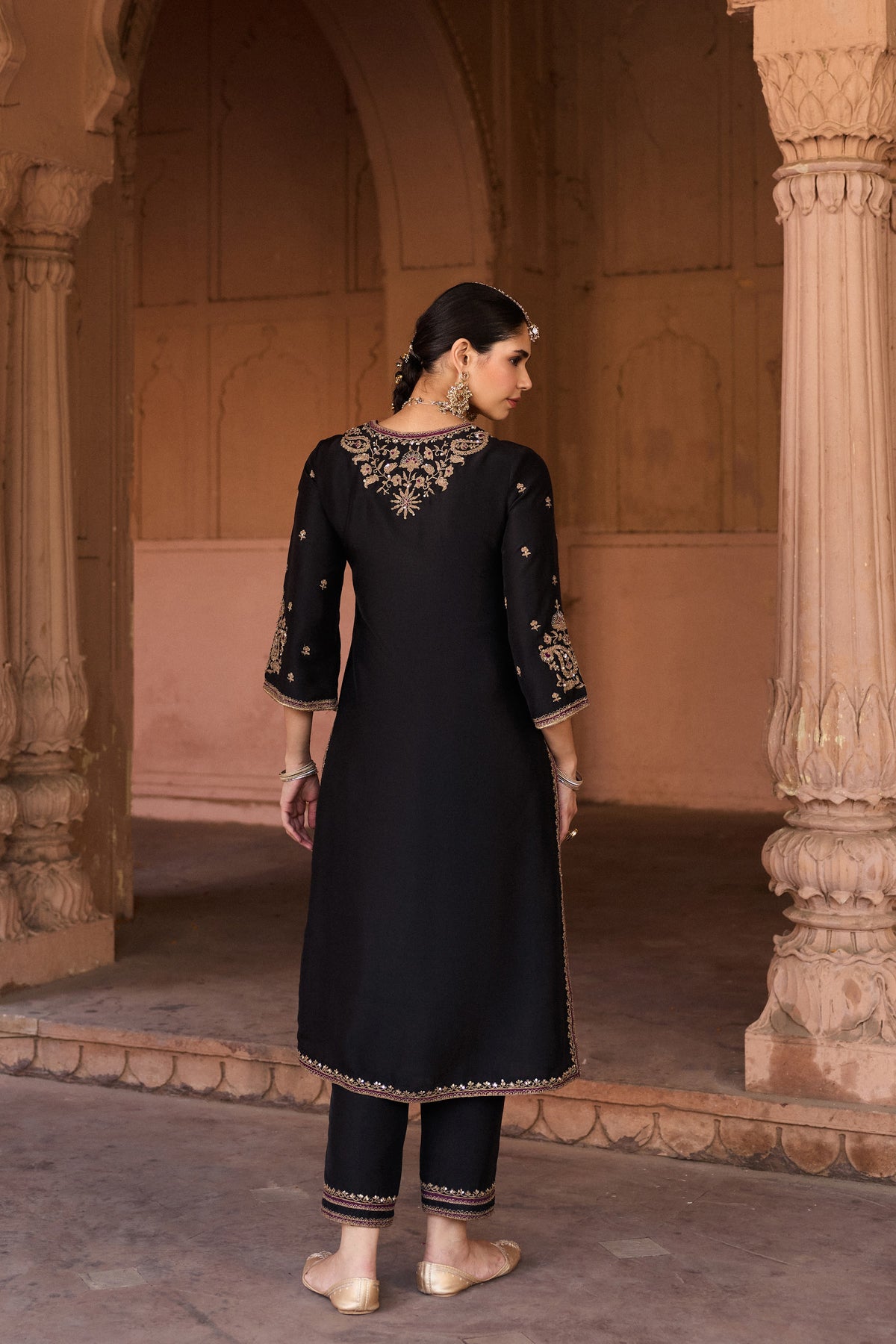 PADMINI PURE SILK HANDCRAFTED BLACK ANGRAKHA SET