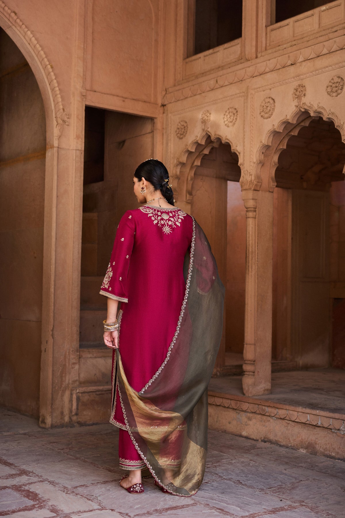 PADMINI PURE SILK HANDCRAFTED RED ANGRAKHA SET