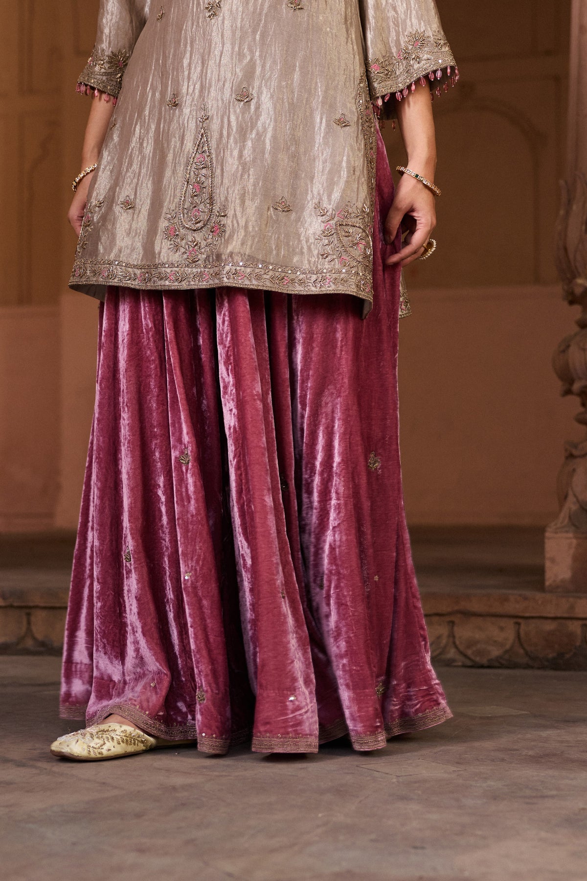 DEVYANI PURE SILK HANDCRAFTED PURPLE STRAIGHT KURTA SET