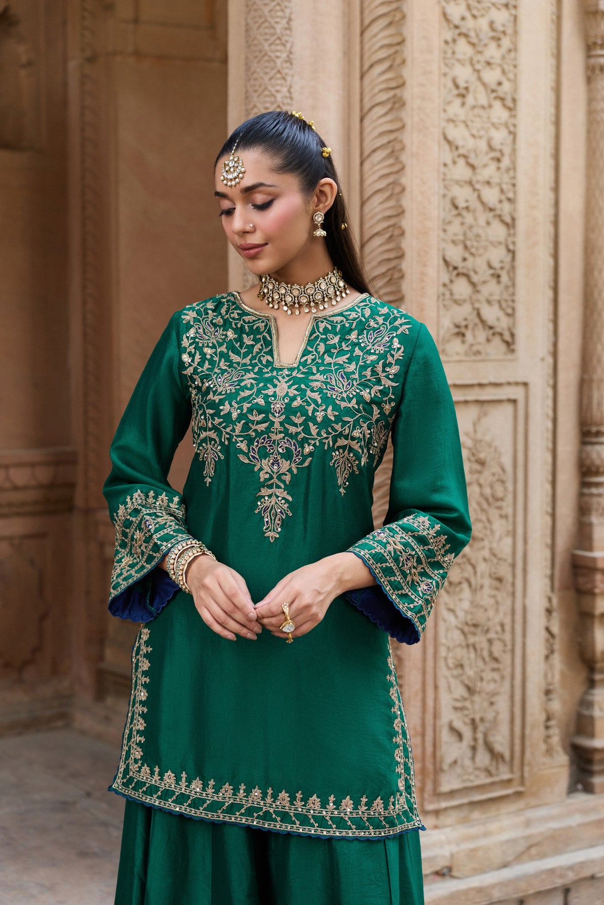 GHAZAL PURE SILK HANDCRAFTED EMERALD GREEN KURTA SET WITH SHARARA