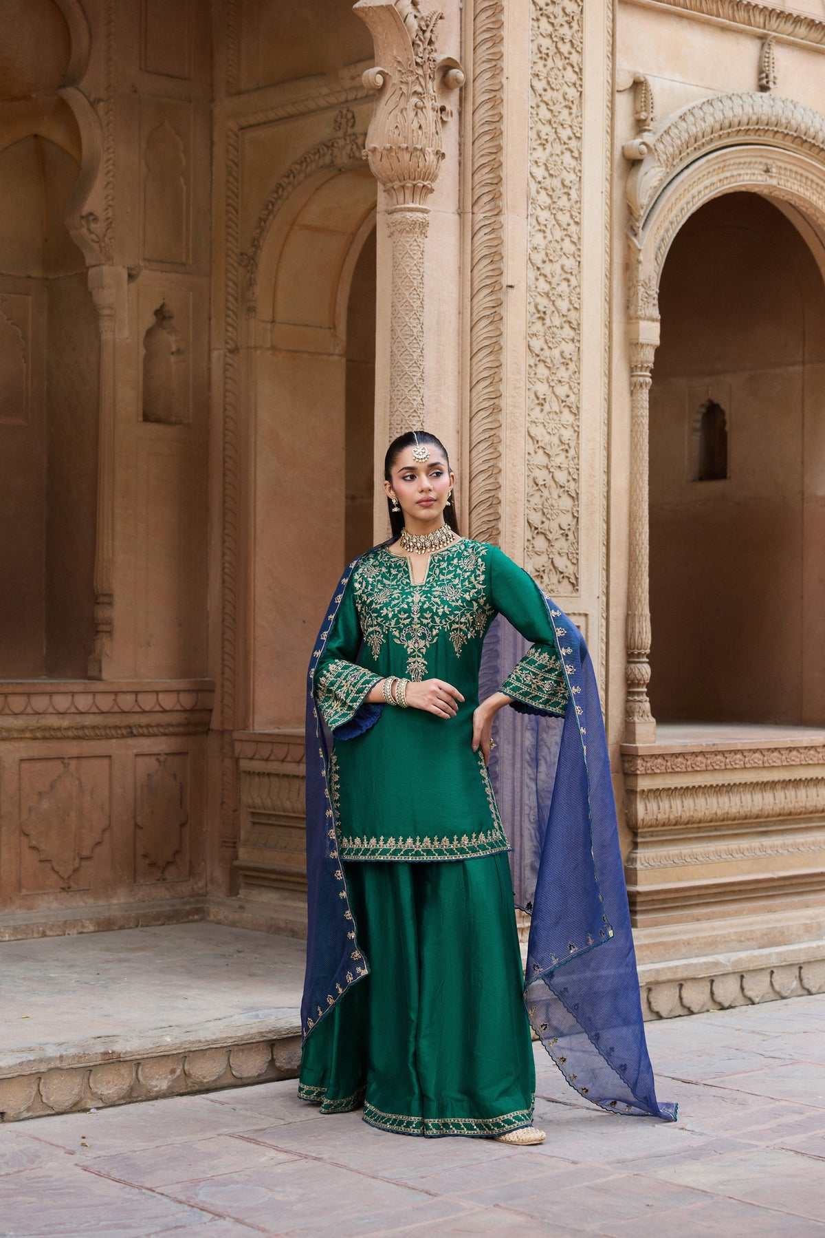 GHAZAL PURE SILK HANDCRAFTED EMERALD GREEN KURTA SET WITH SHARARA