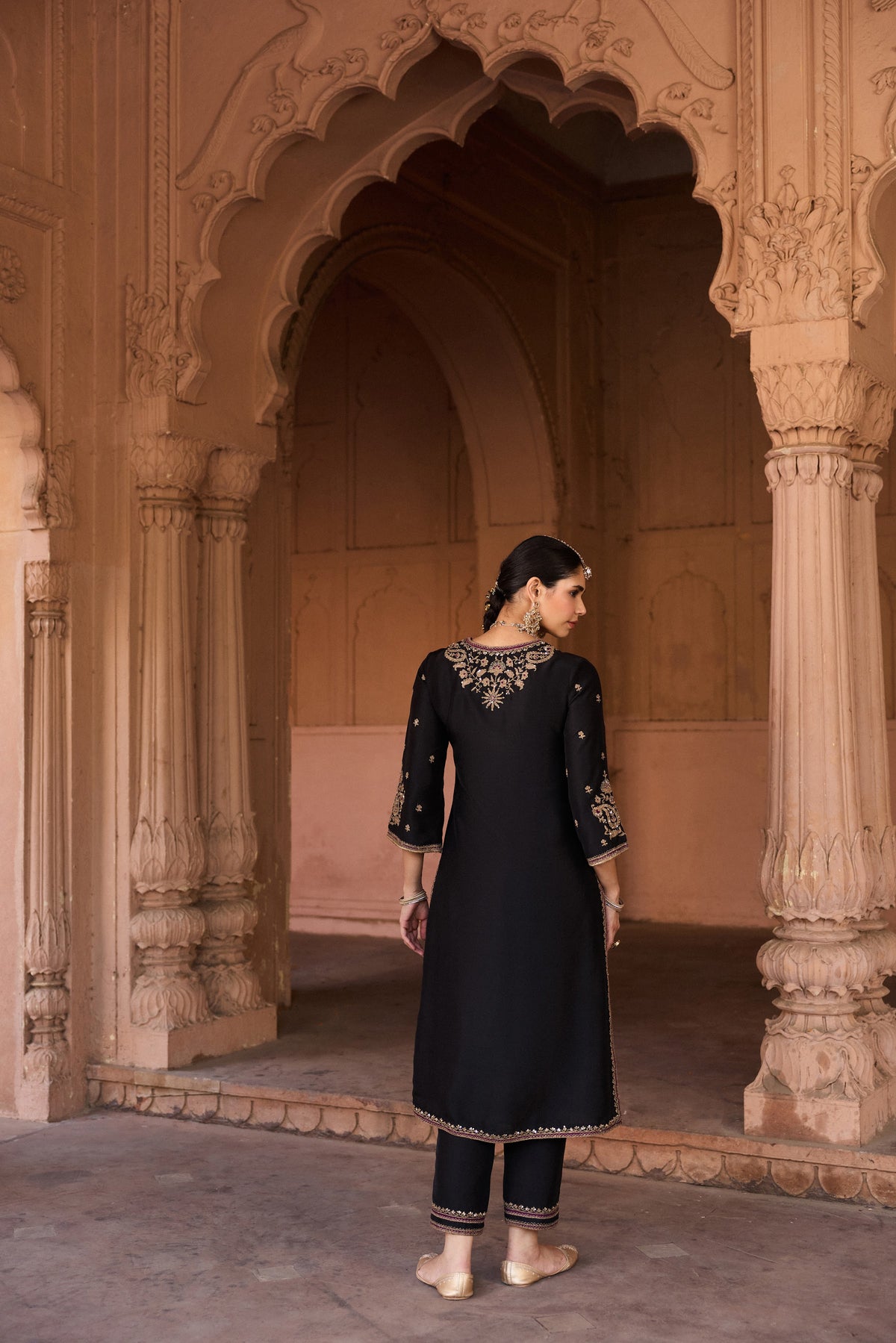 PADMINI PURE SILK HANDCRAFTED BLACK ANGRAKHA SET