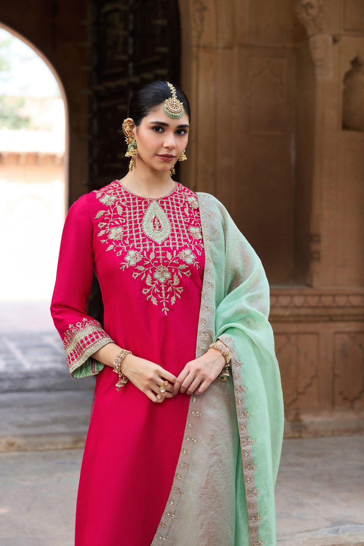 DEVYANI PURE SILK HANDCRAFTED PINK STRAIGHT KURTA SET