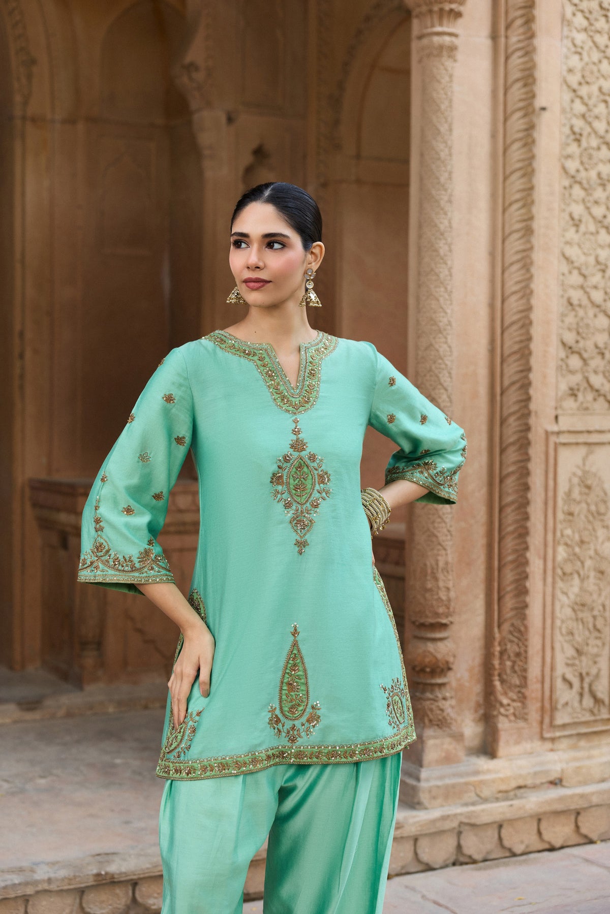 SHAHEEN SILK CHANDERI HANDCRAFTED TURQUOISE KURTA SET WITH FARSHI SALWAR