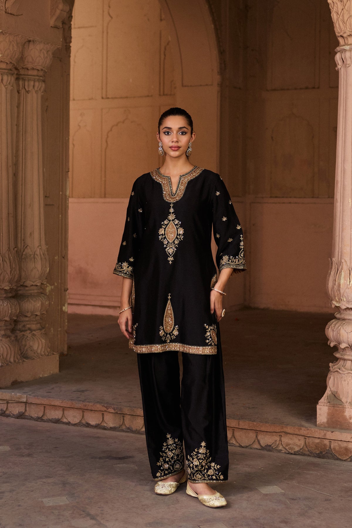 SHAHEEN SILK CHANDERI HANDCRAFTED BLACK KURTA SET WITH FARSHI SALWAR