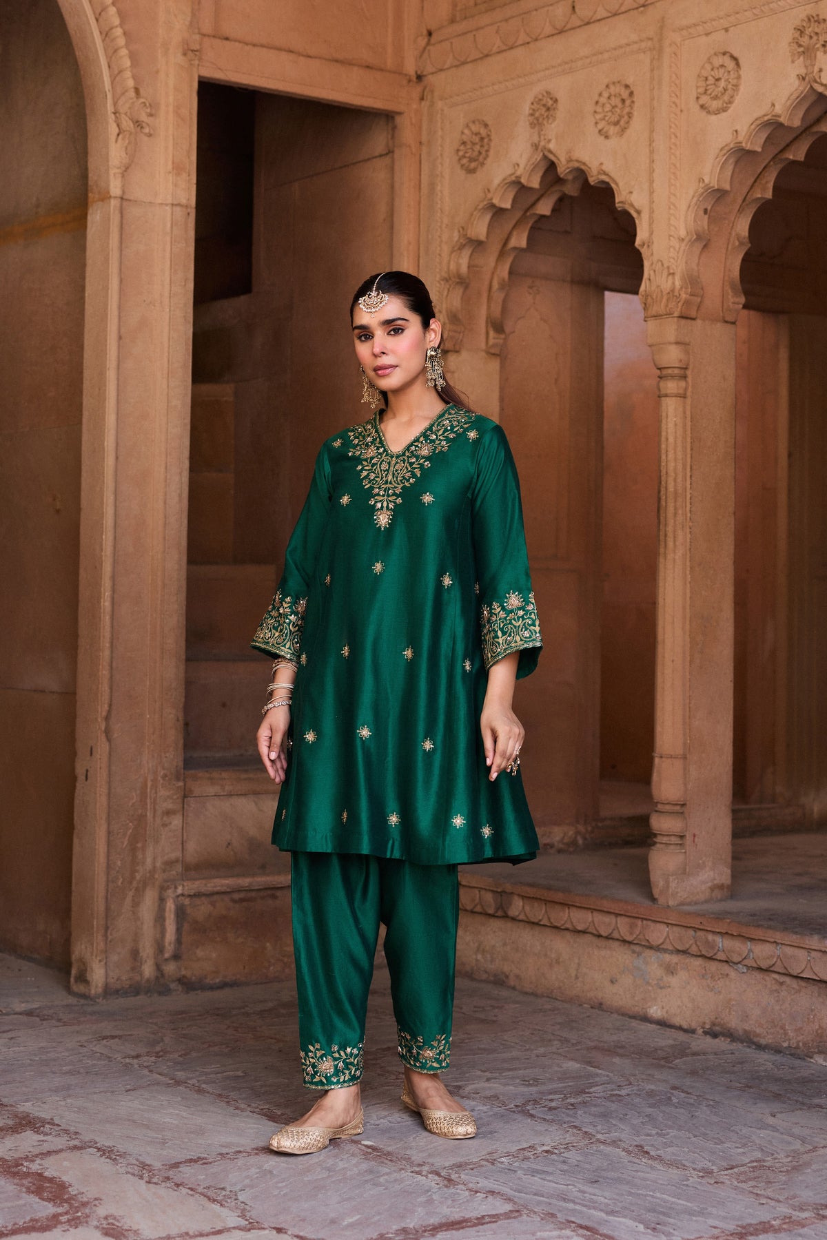 RAINA SILK CHANDERI HANDCRAFTED EMERALD GREEN CHOGA SET