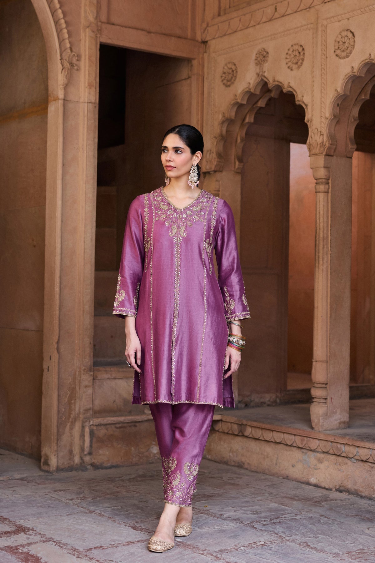 RAAGINI SILK CHANDERI HANDCRAFTED MAUVE STRAIGHT KURTA SET