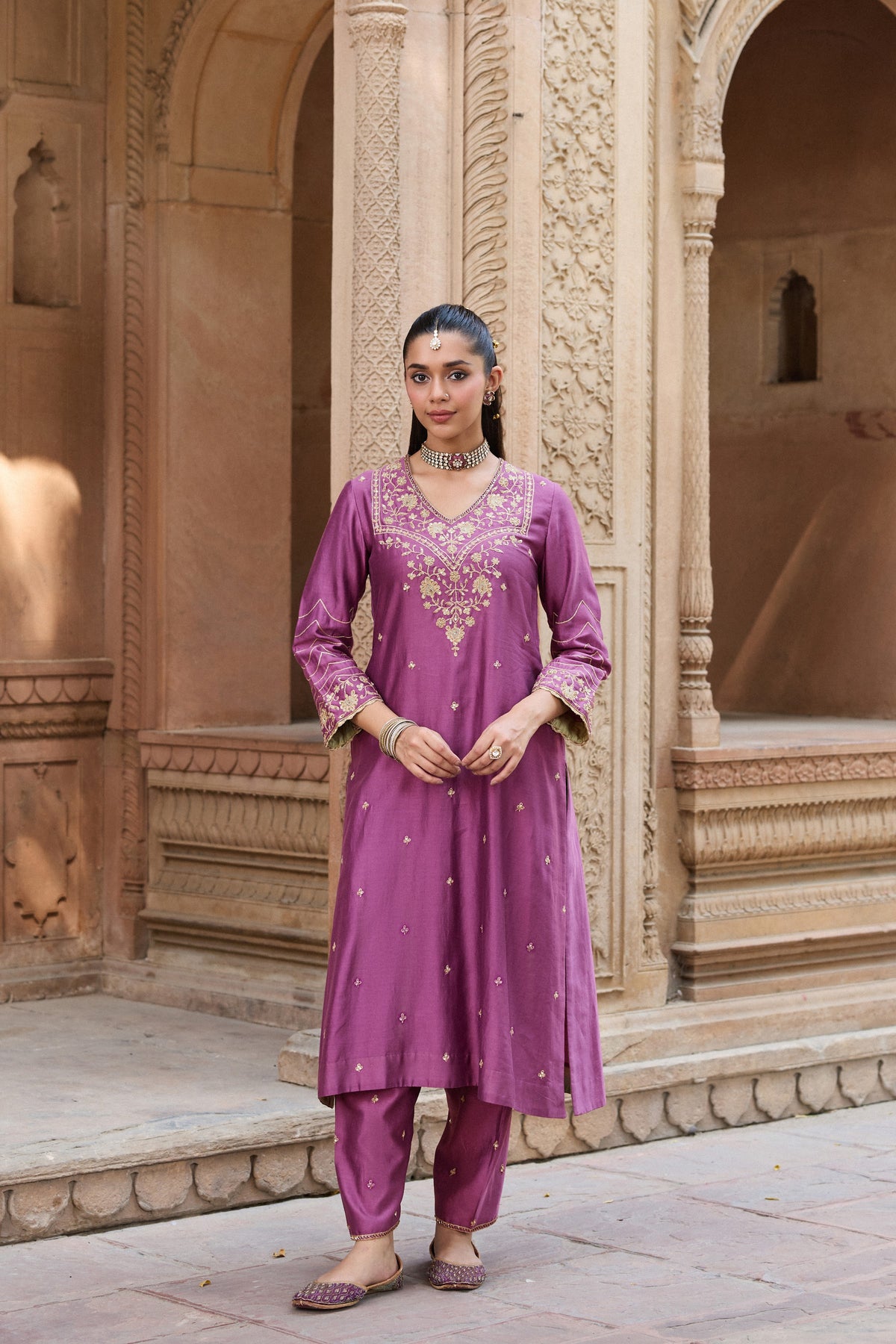NANDINI SILK CHANDERI HANDCRAFTED MAUVE STRAIGHT KURTA SET