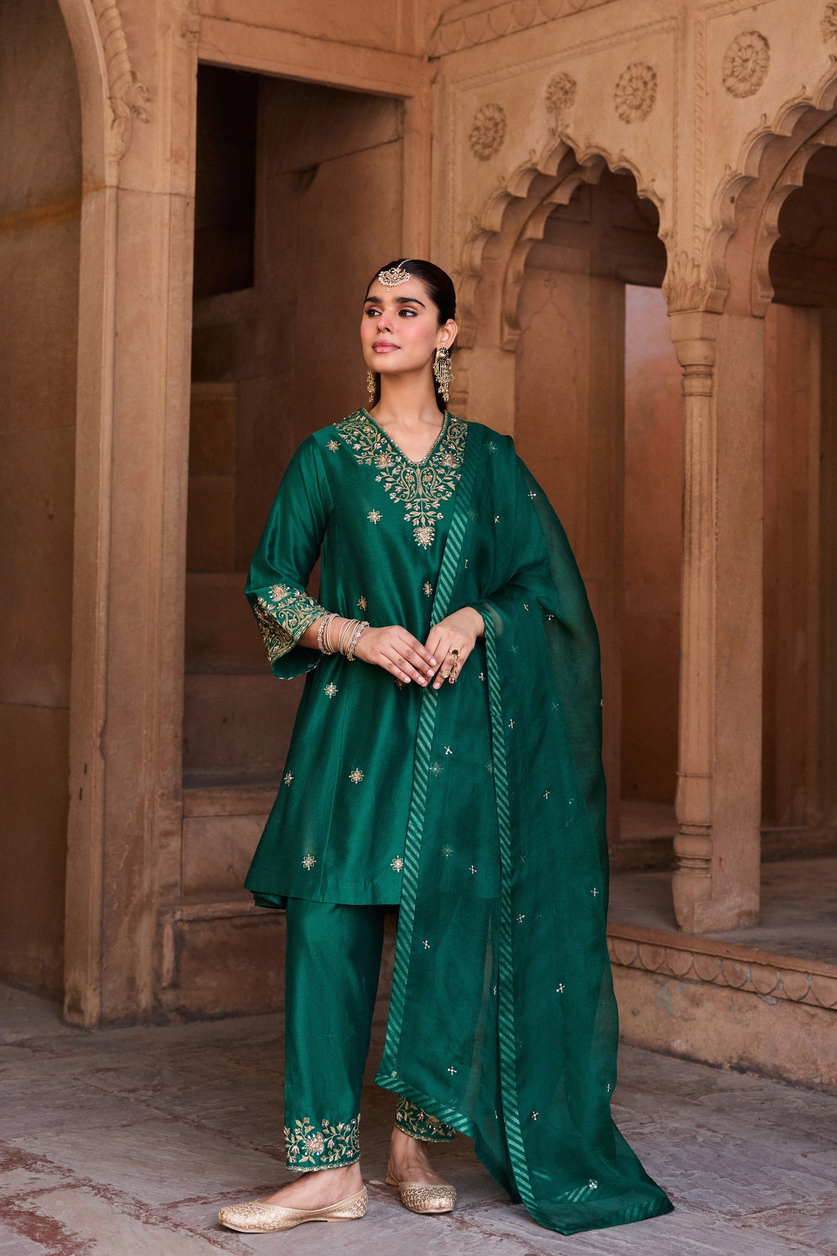 RAINA SILK CHANDERI HANDCRAFTED EMERALD GREEN CHOGA SET