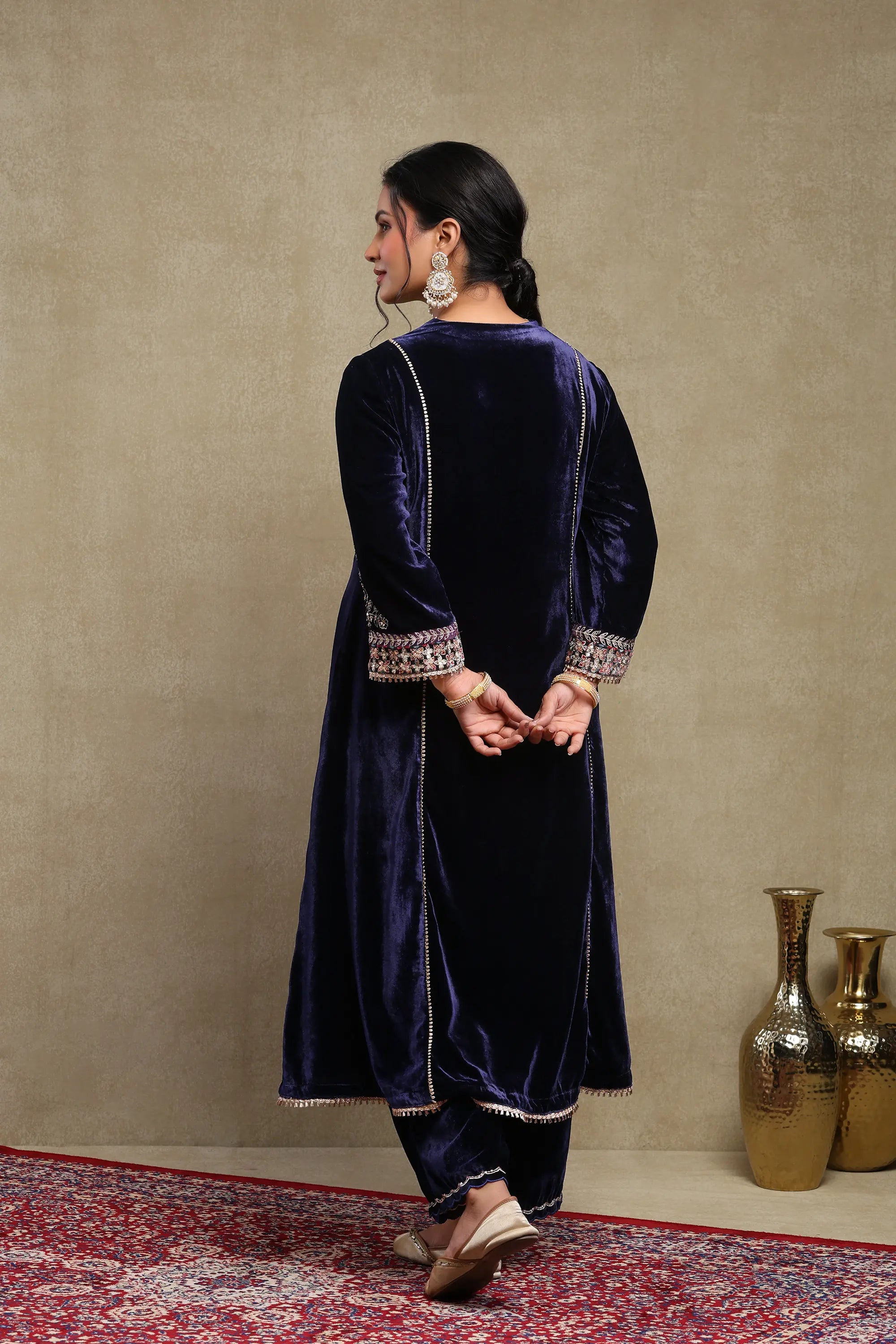 Anam Navy Blue Embroidered Kurta Set