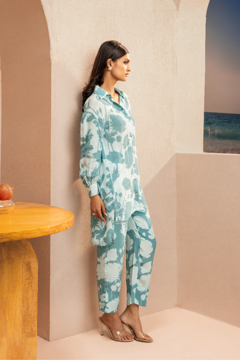 TARINI MANCHANDA IN EMILY BLUE FLORAL PRINTED CREPE COORD SET