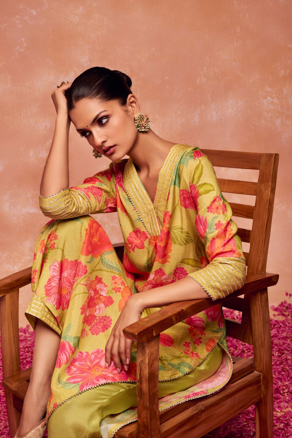 JUHI GREEN FLORAL PRINTED KURTA SET