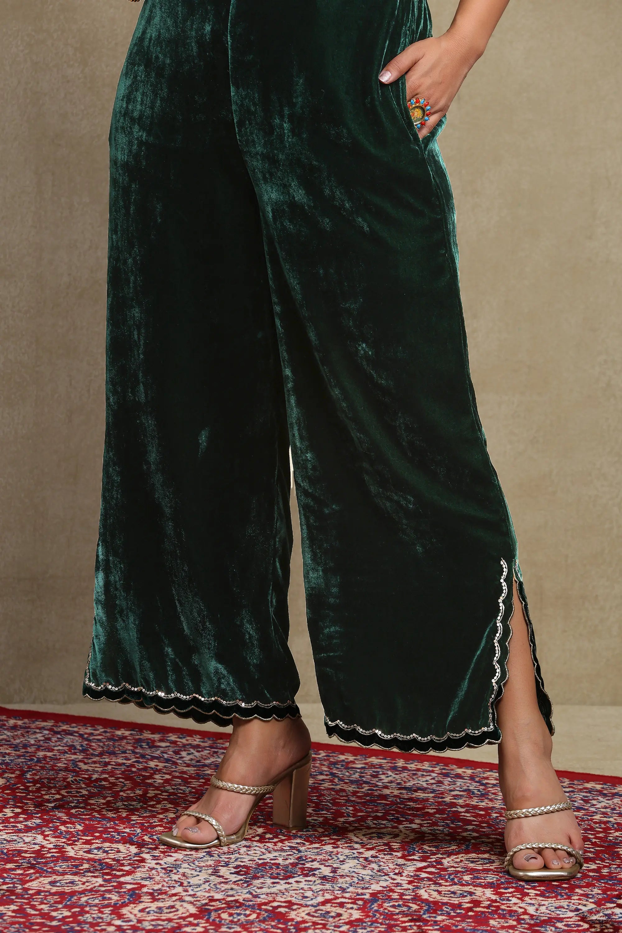 Zainab Forest Green Embroidered Silk Velvet Kaftan Set