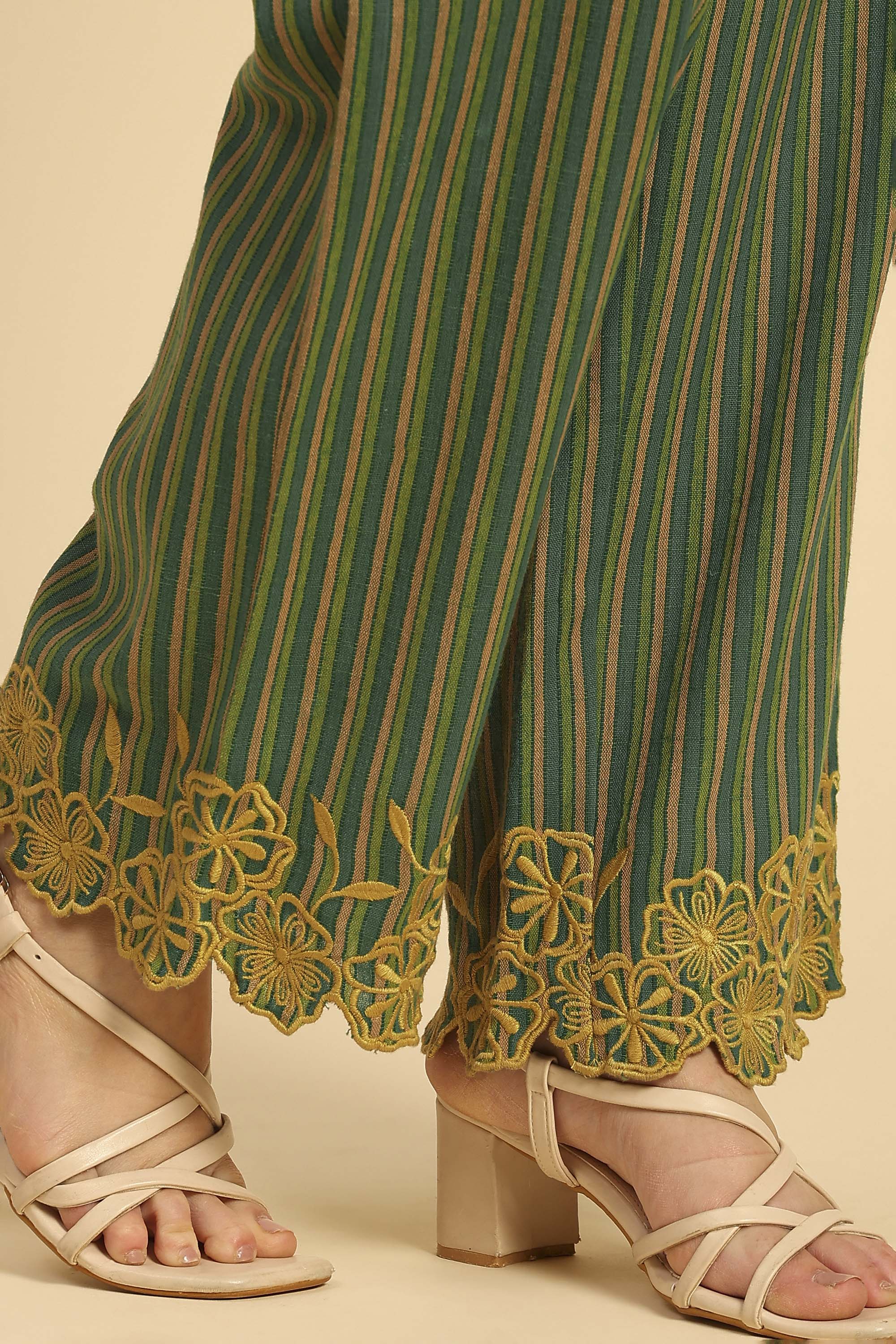 Zoha Green Embroidered Yarn Dyed Handcrafted Co-ord Set