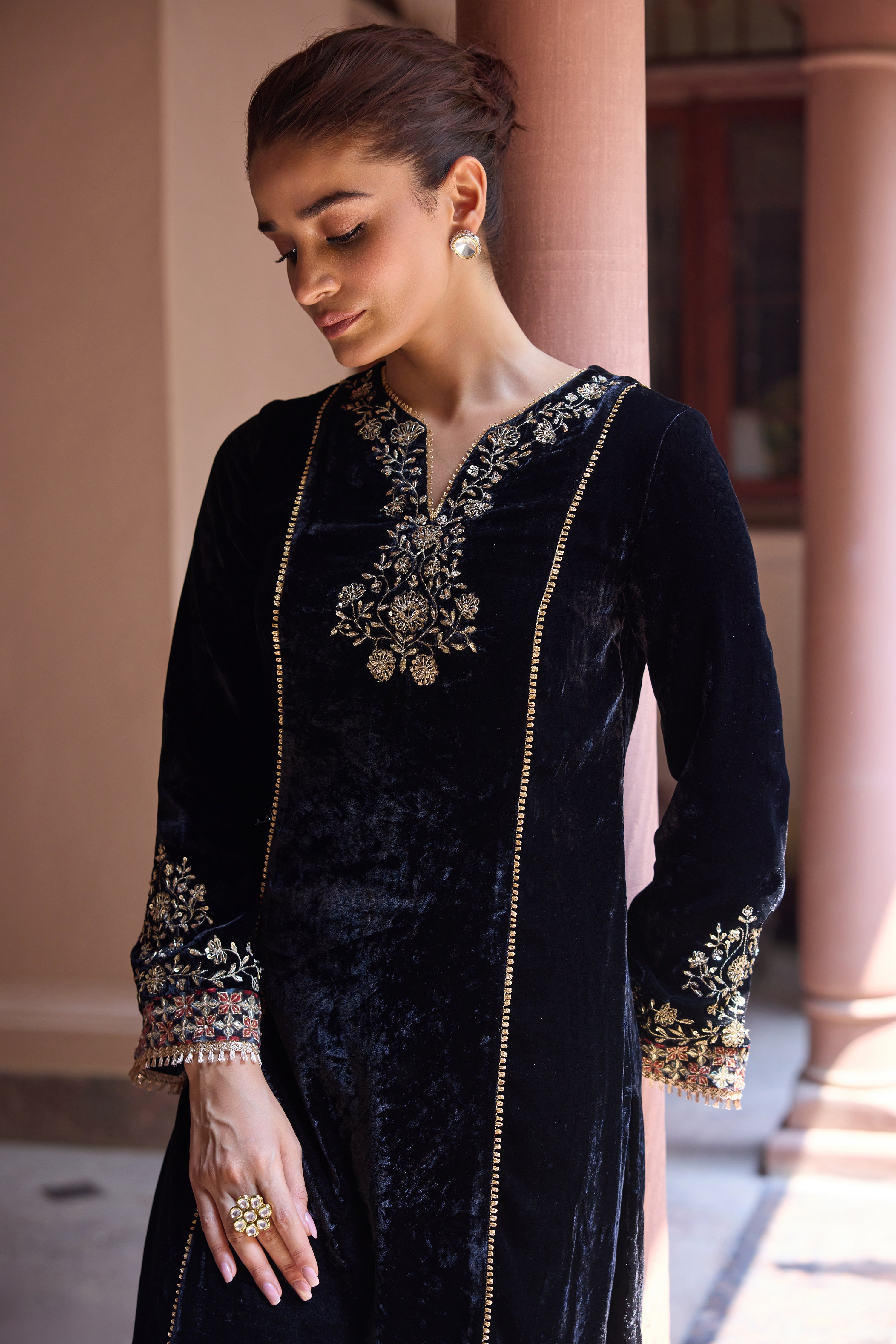 Noorani Black Embroidered Silk Velvet Handcrafted Kurta Set