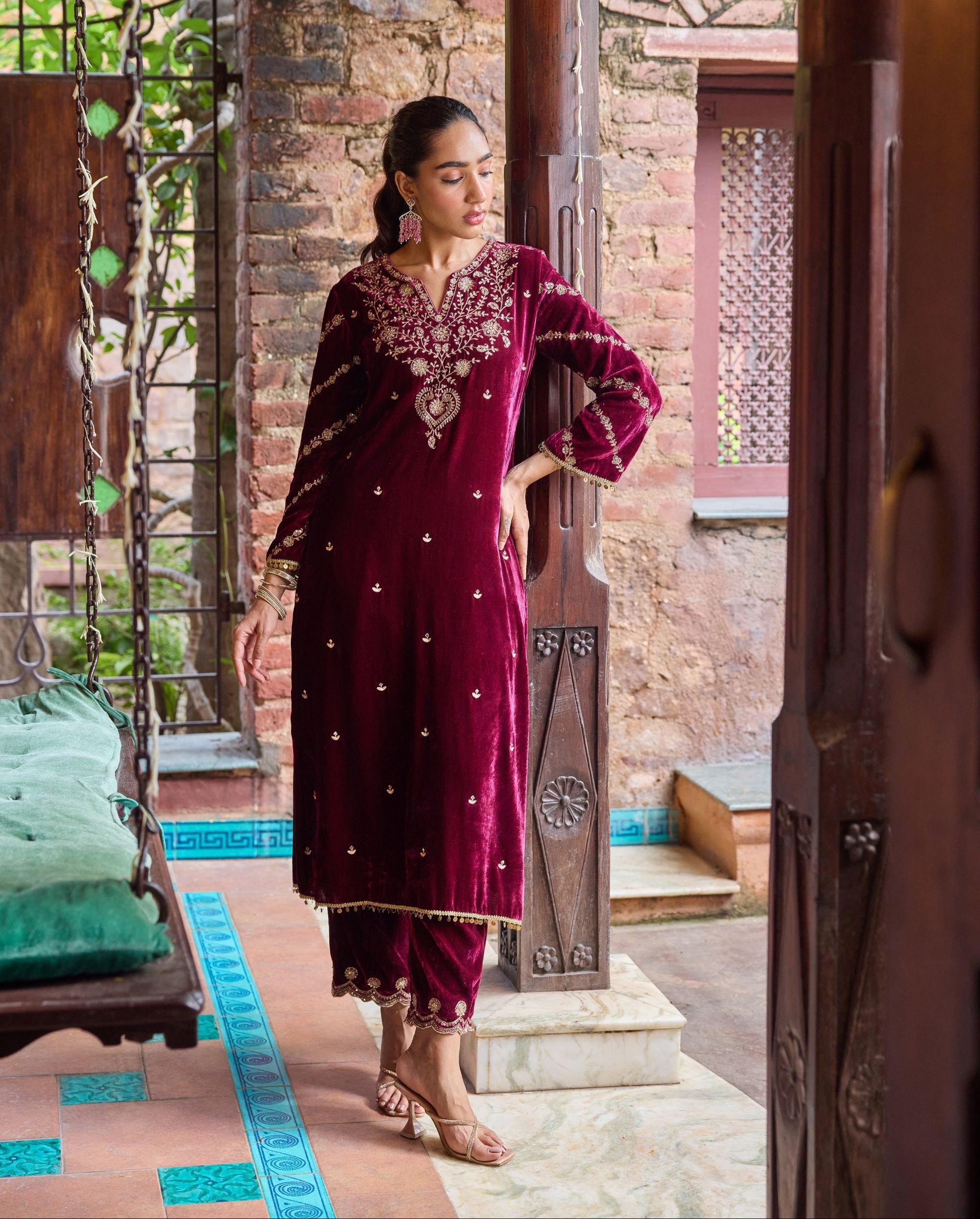 Nayab Plum Embroidered Silk Velvet Handcrafted Kurta Set