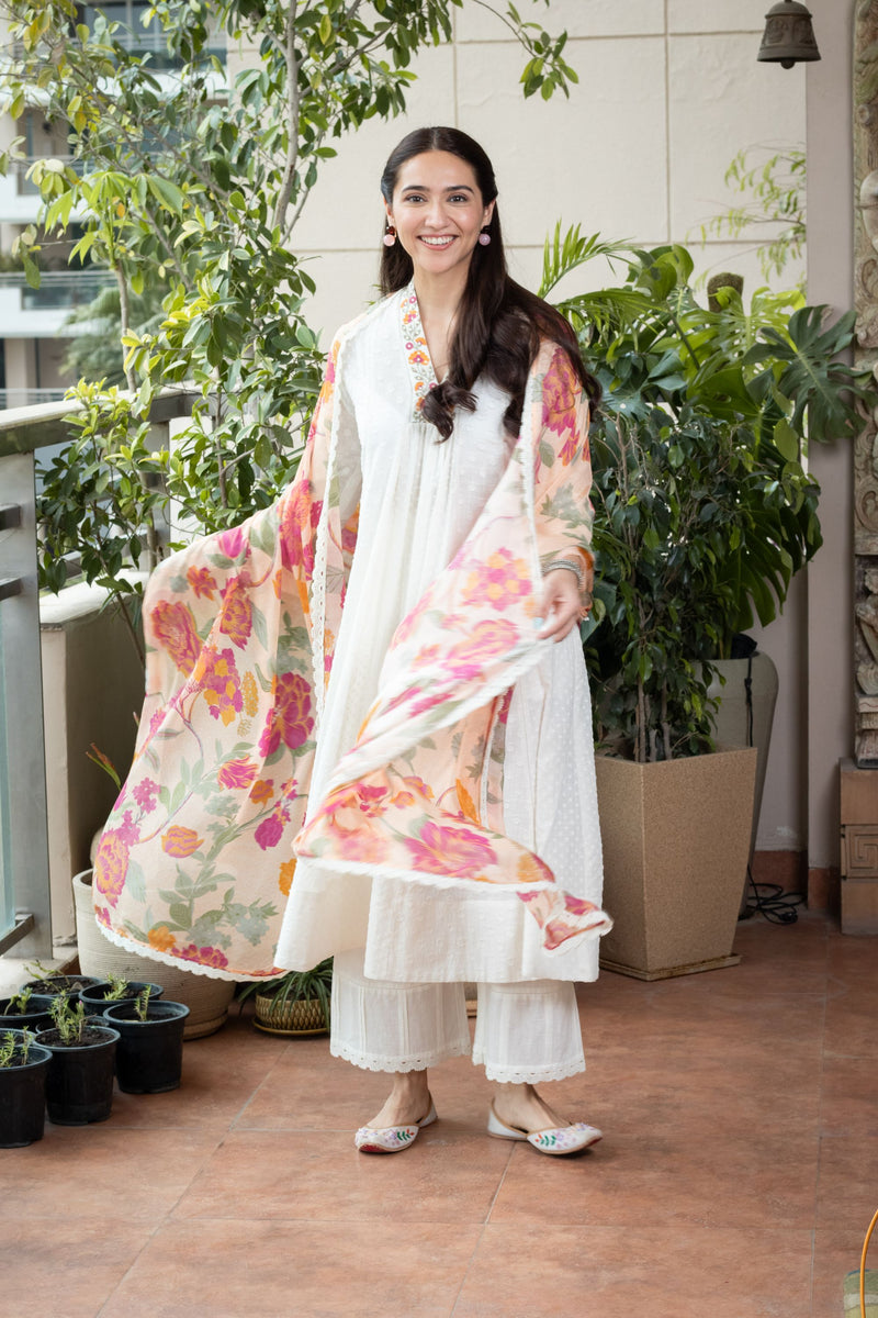 SAHIBA BALI IN SUMANA WHITE COTTON SLUB JACQUARD HANDCRAFTED KURTA SET 