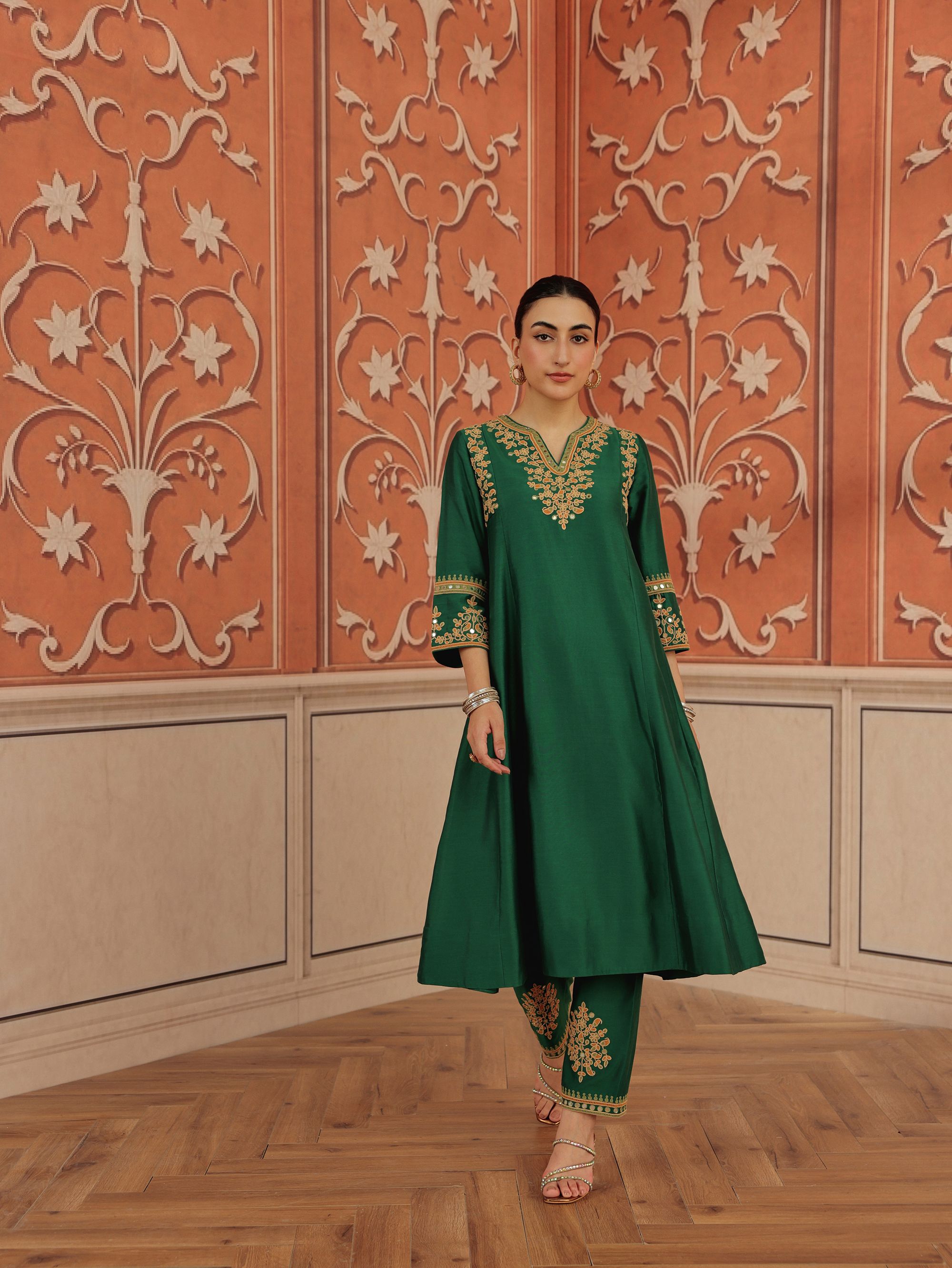 Lehar Emerald Green Mirror  Work Silk Chanderi Handcrafted Kurta  Set