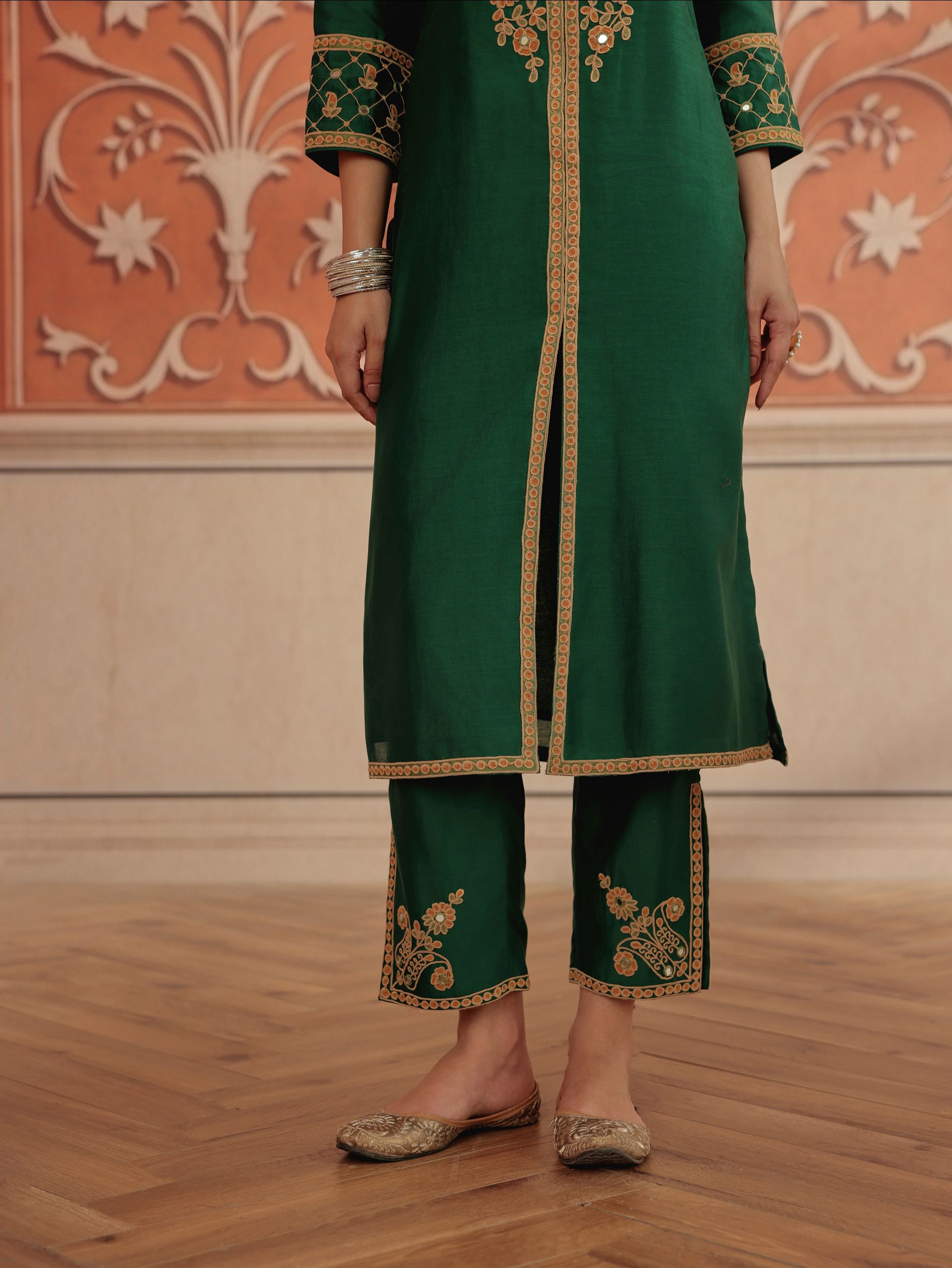 Veera Emerald Green Mirror Work Silk Chanderi Handcrafted Kurta Set