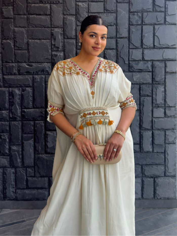 Kritika Aggarwal In Ruvina Ivory Mirror Work Mul Chanderi Handcrafted Kaftan