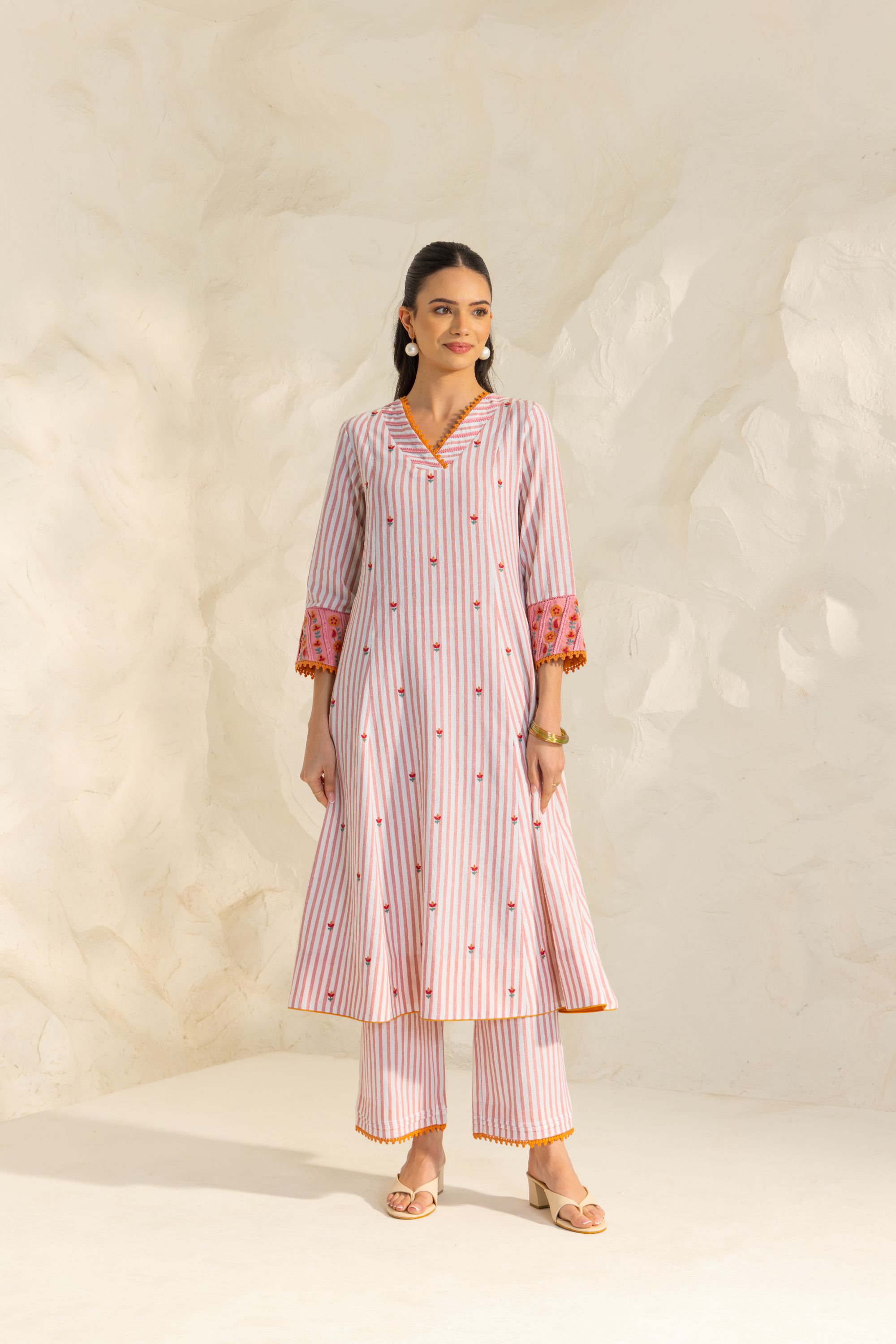 Zareen Pink Embroidered Yarn Dyed Handcrafted Kurta Set