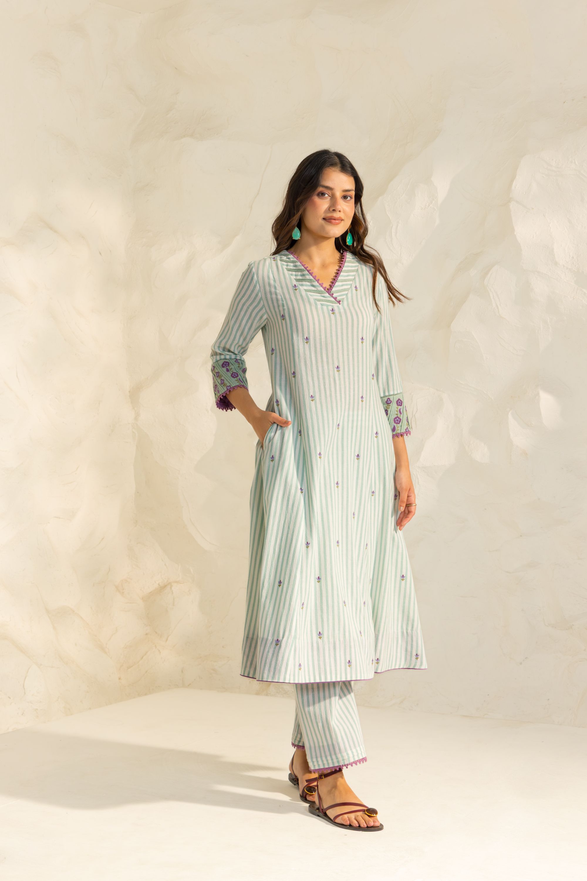 Zareen Green Embroidered Yarn Dyed Handcrafted Kurta Set