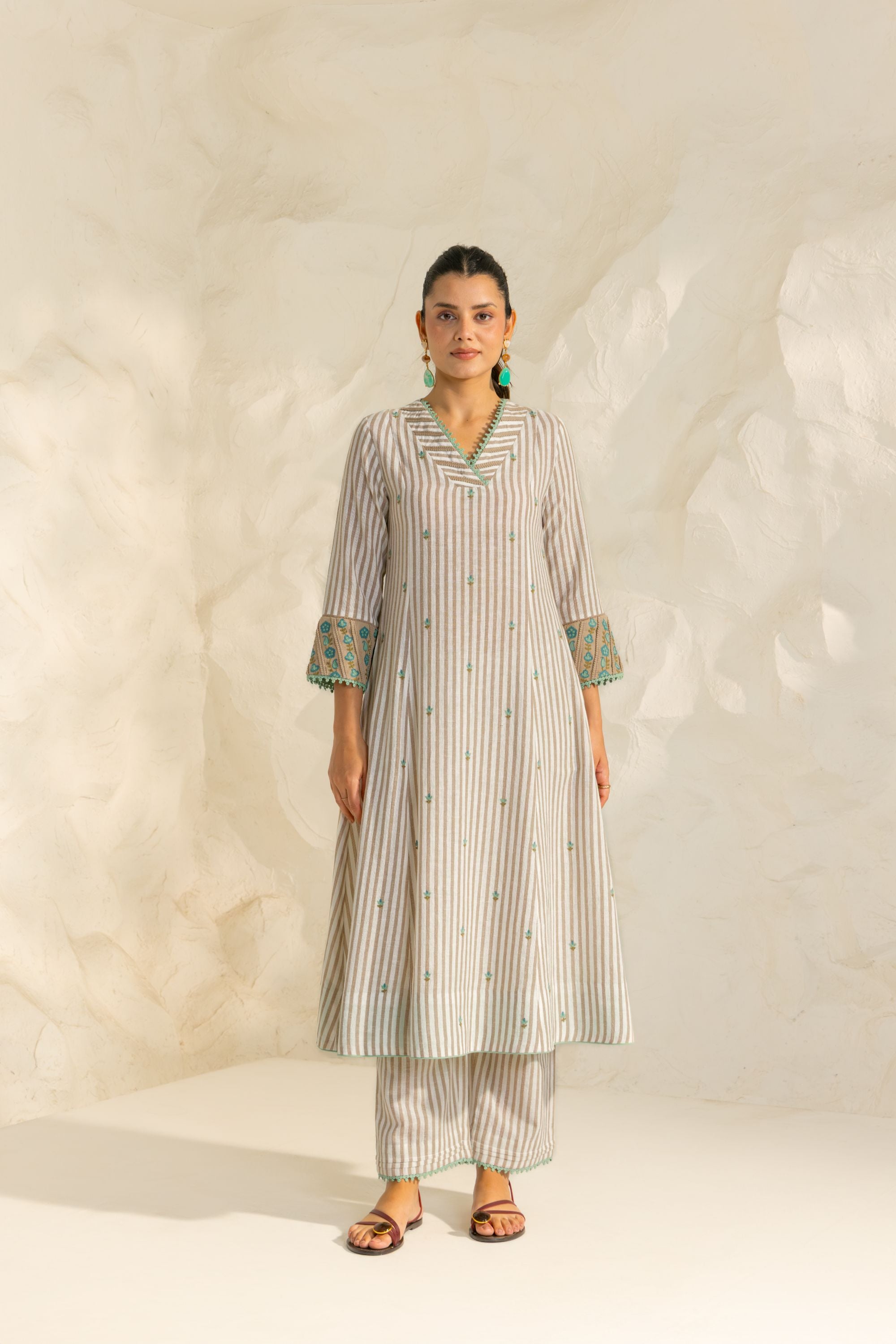 Zareen Beige Embroidered Yarn Dyed Handcrafted Kurta Set