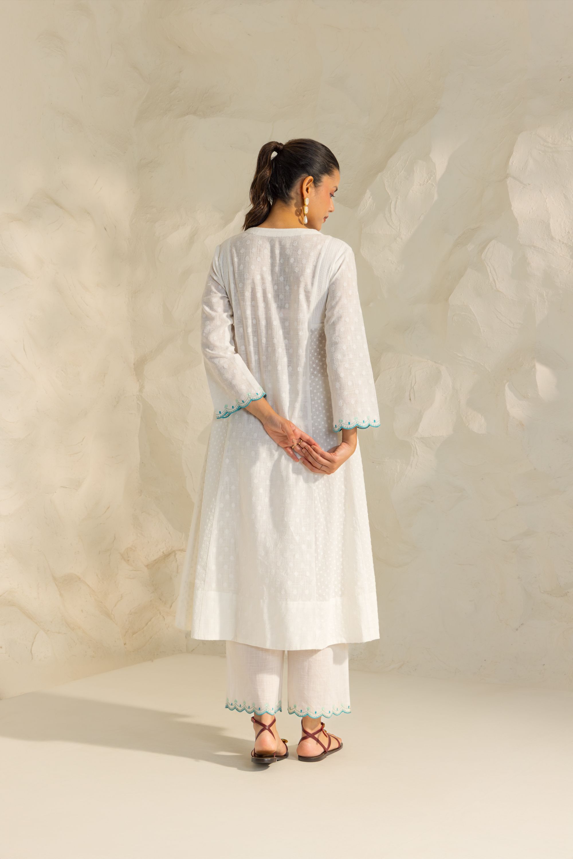 Kiara White Cotton Slub Jacquard Handcrafted Kurta Set with Aari Embroidery